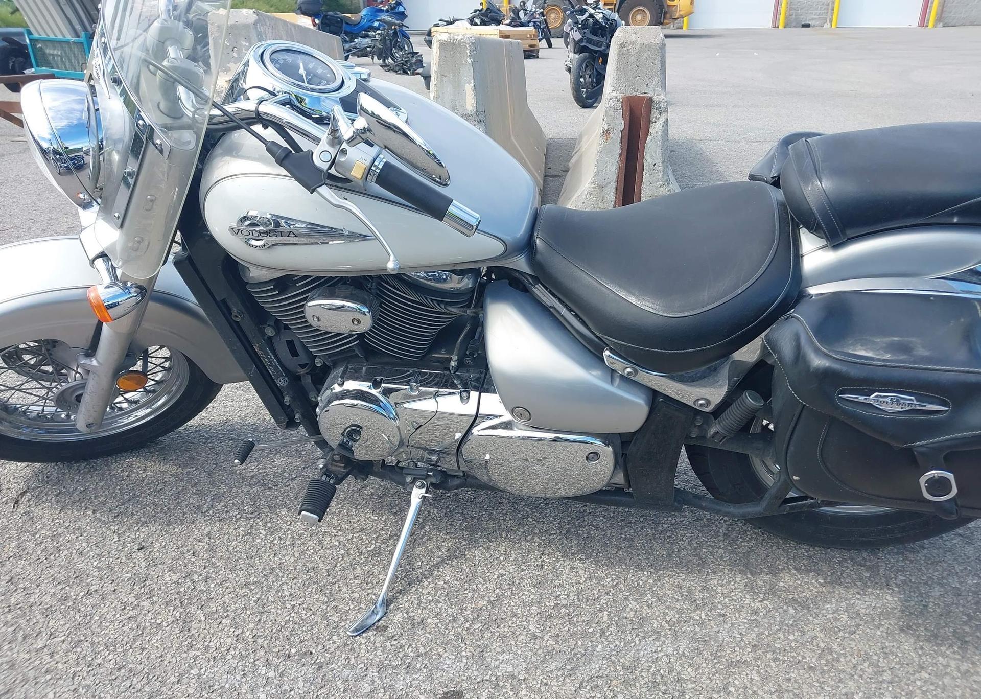 2004 SUZUKI VL800