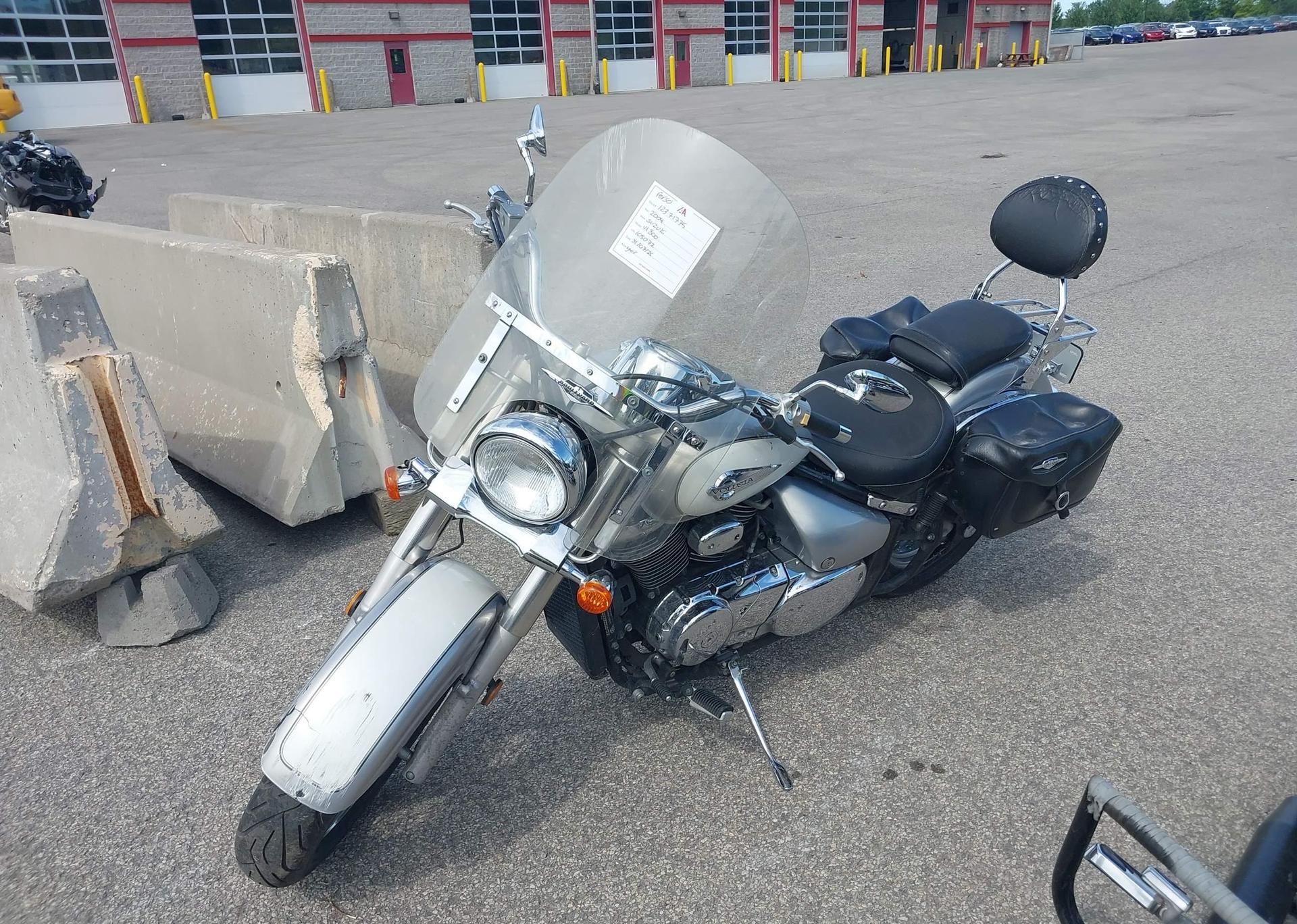 2004 SUZUKI VL800