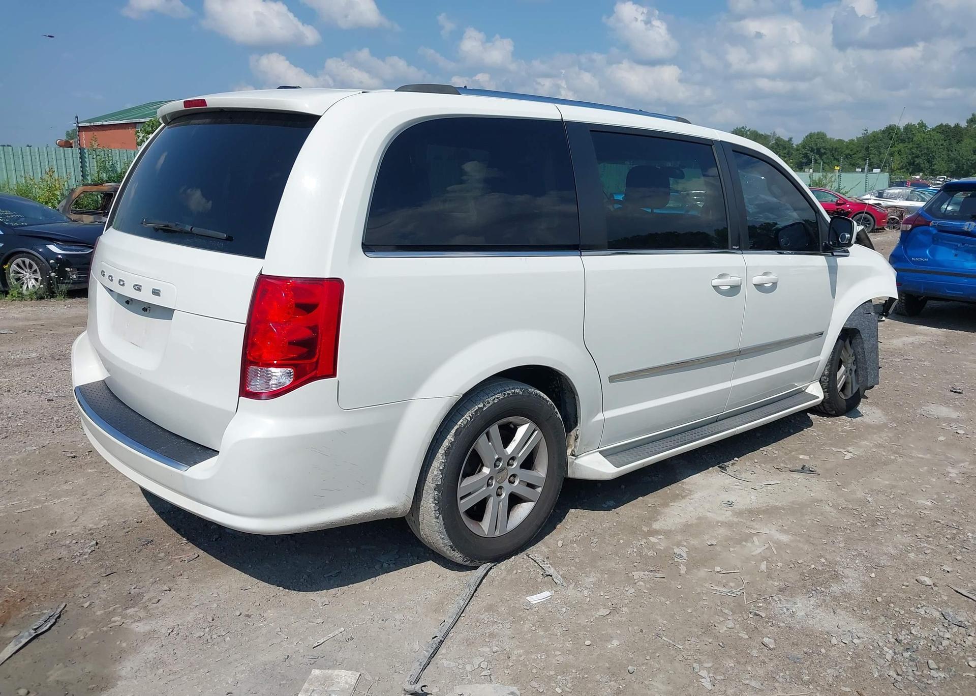 2013 DODGE GRAND CARAVAN CREW