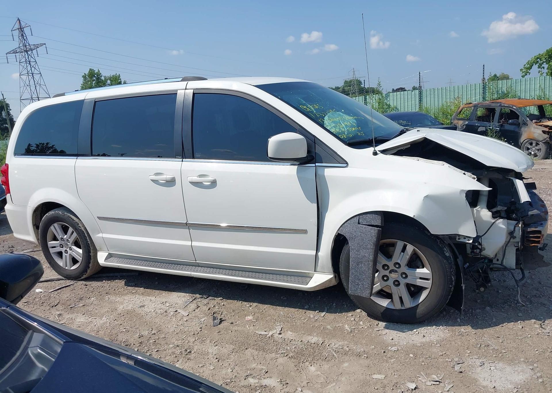 2013 DODGE GRAND CARAVAN CREW