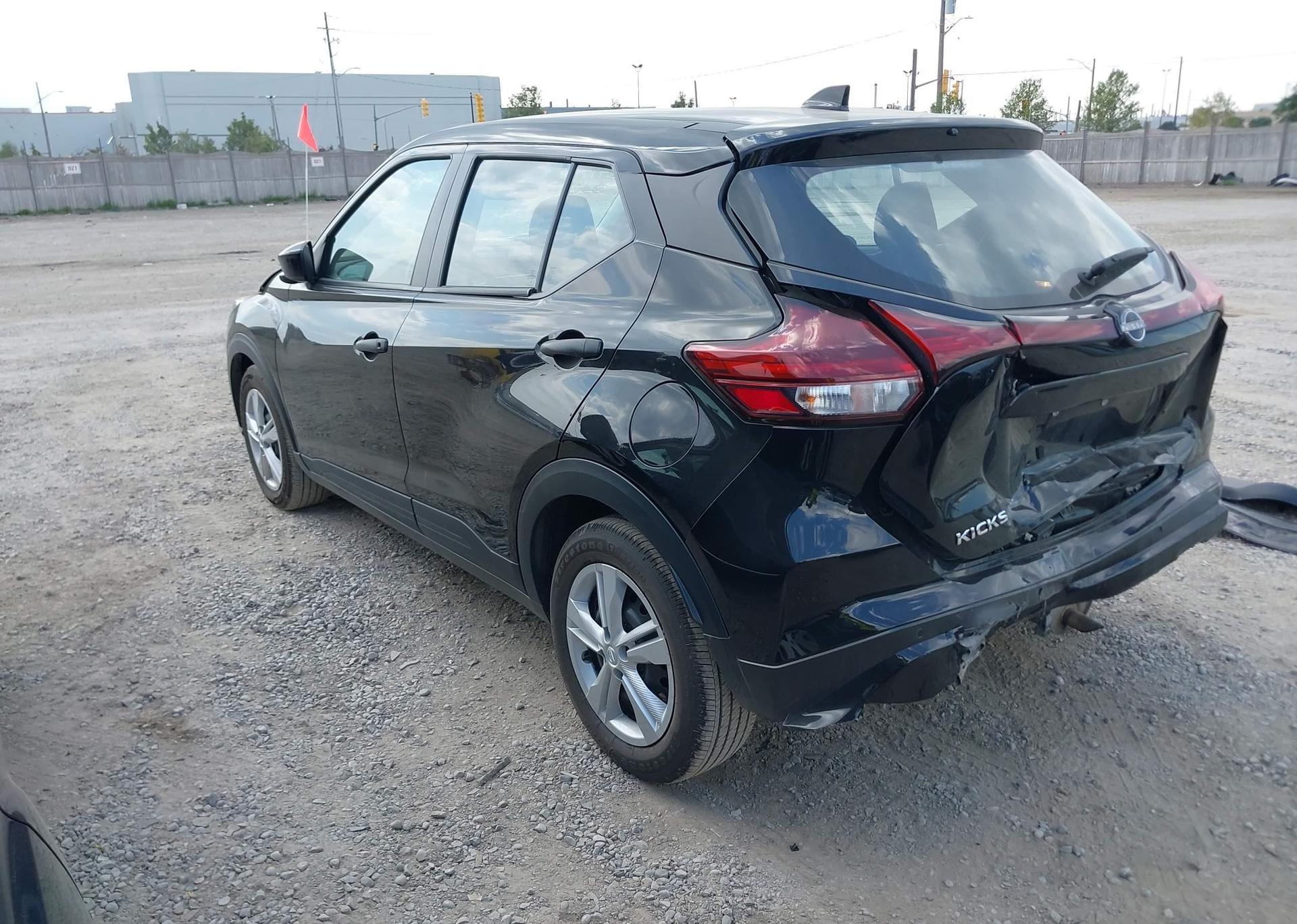 2024 NISSAN KICKS