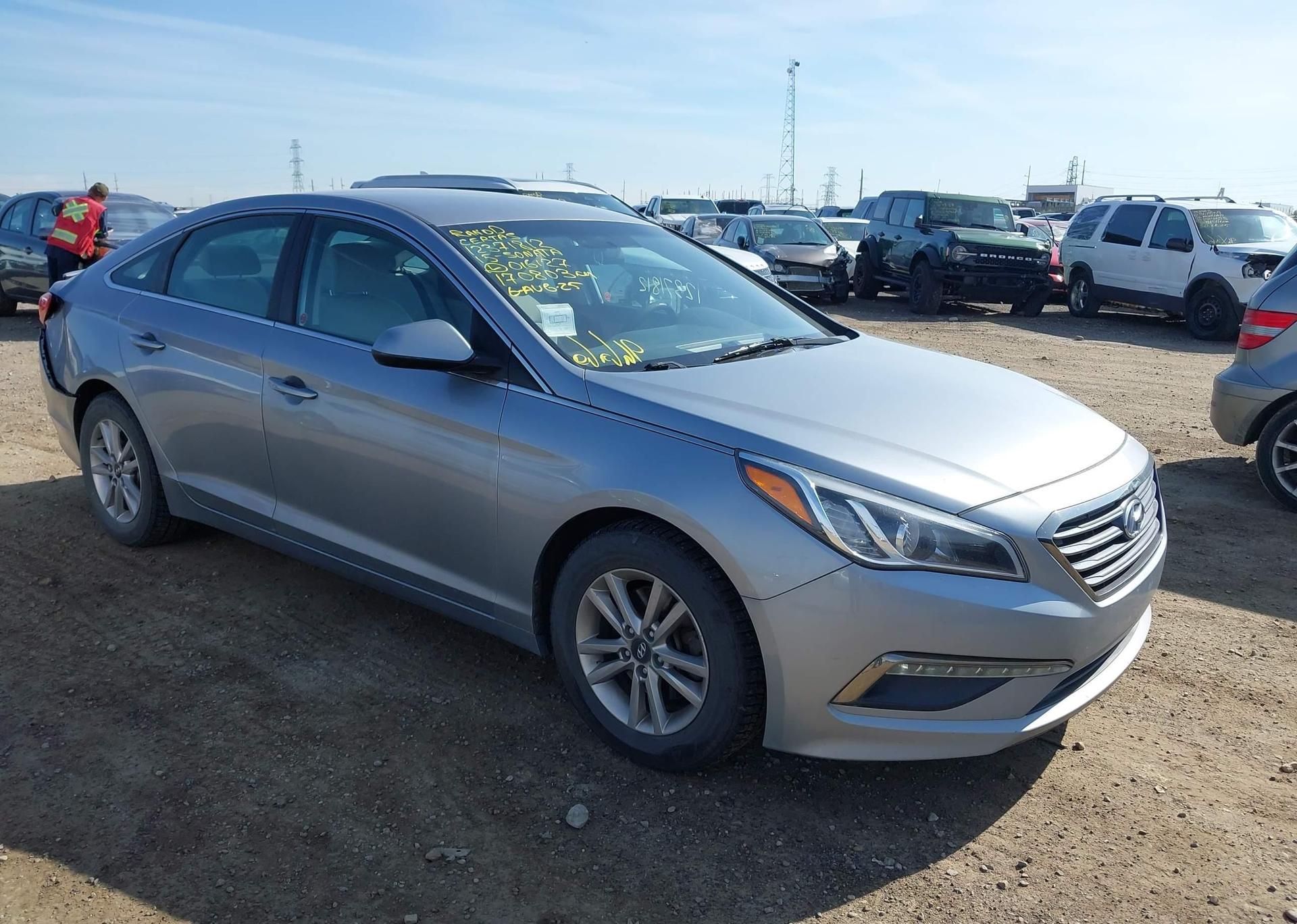 2015 HYUNDAI SONATA SE