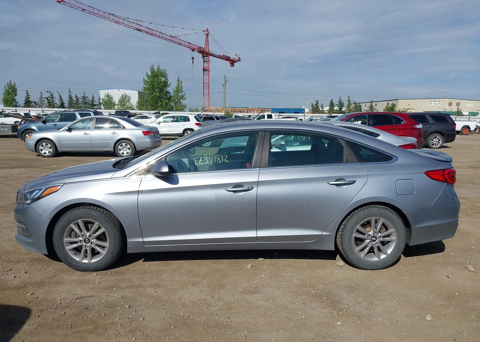 2015 HYUNDAI SONATA SE