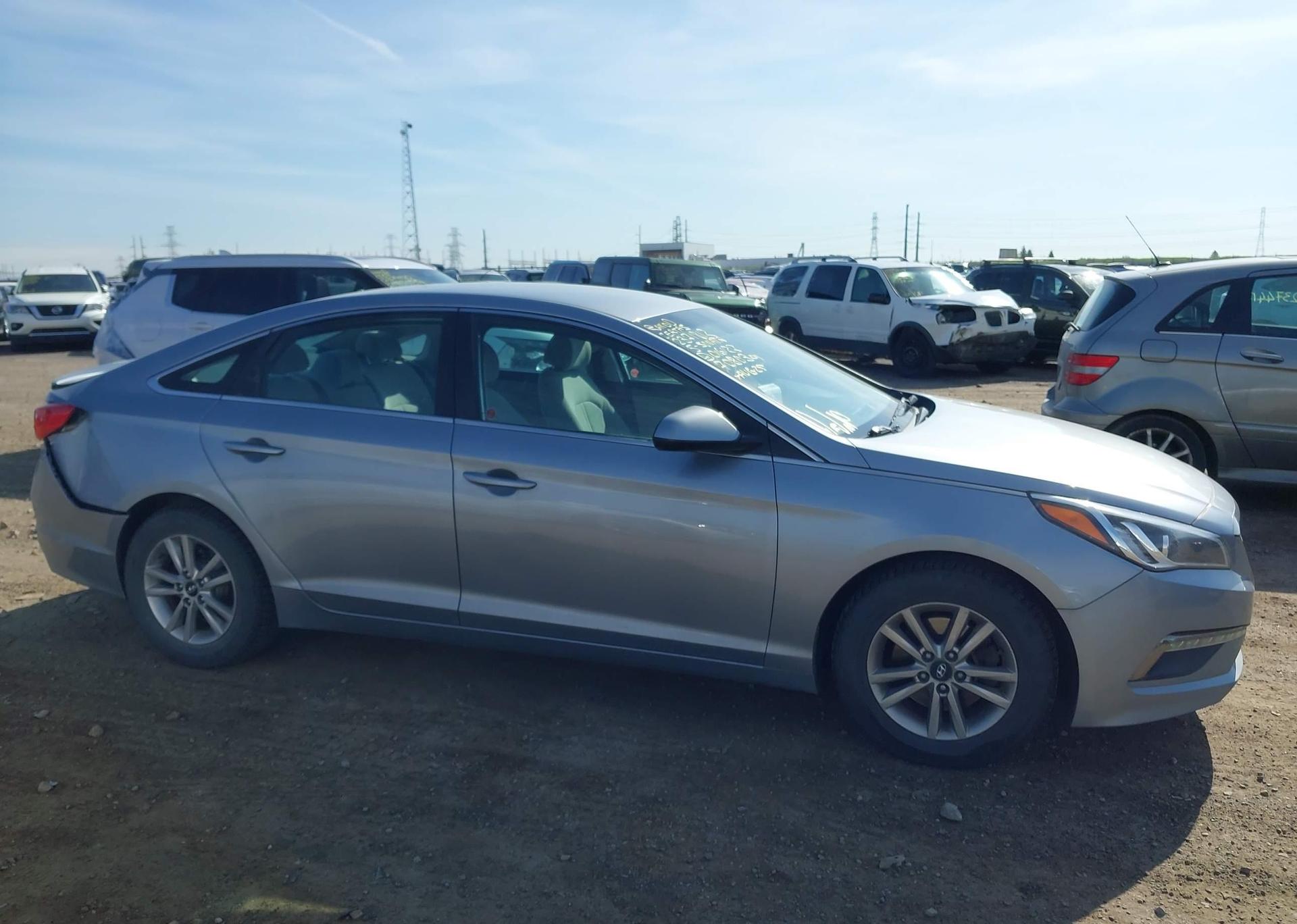 2015 HYUNDAI SONATA SE