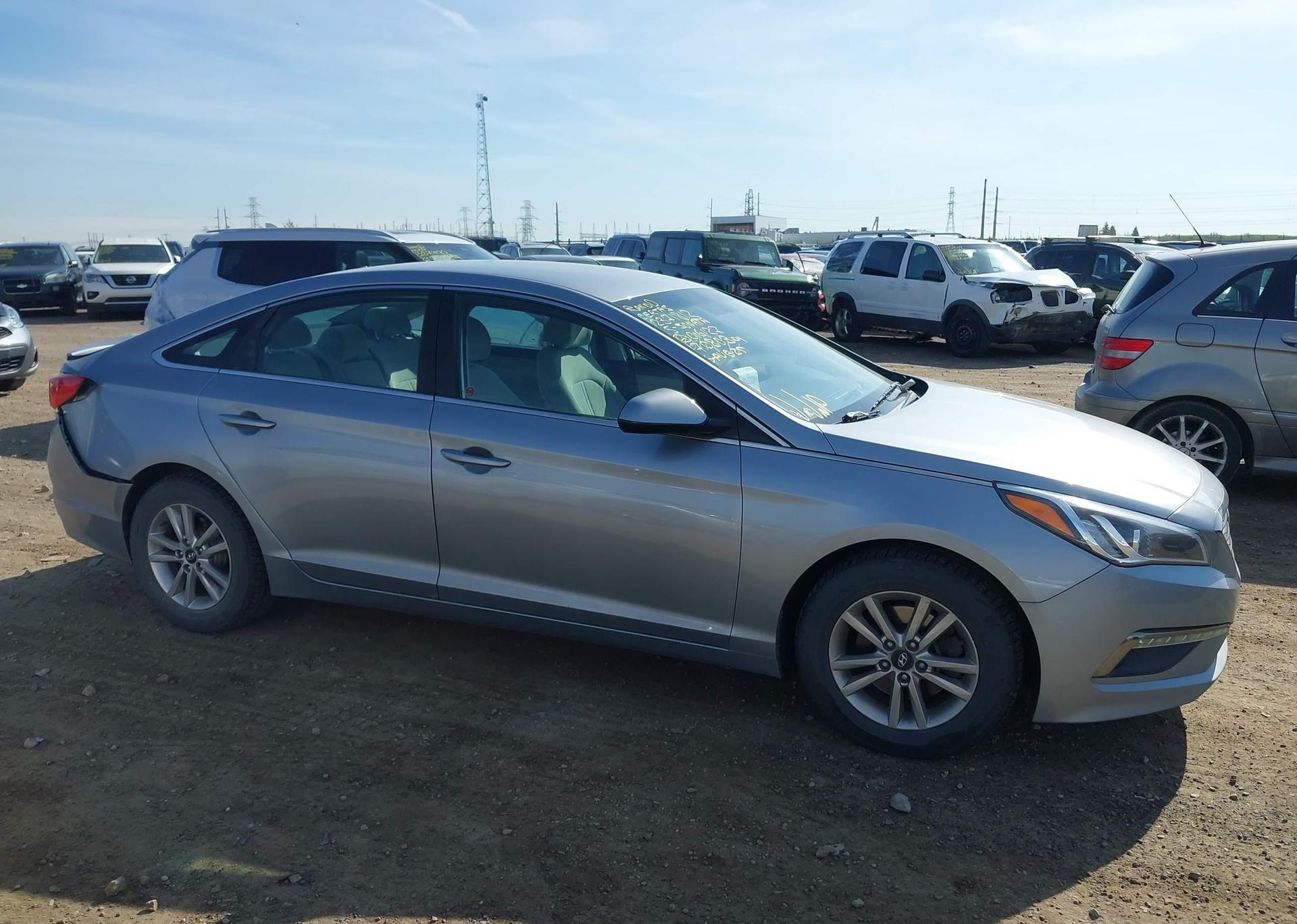 2015 HYUNDAI SONATA SE