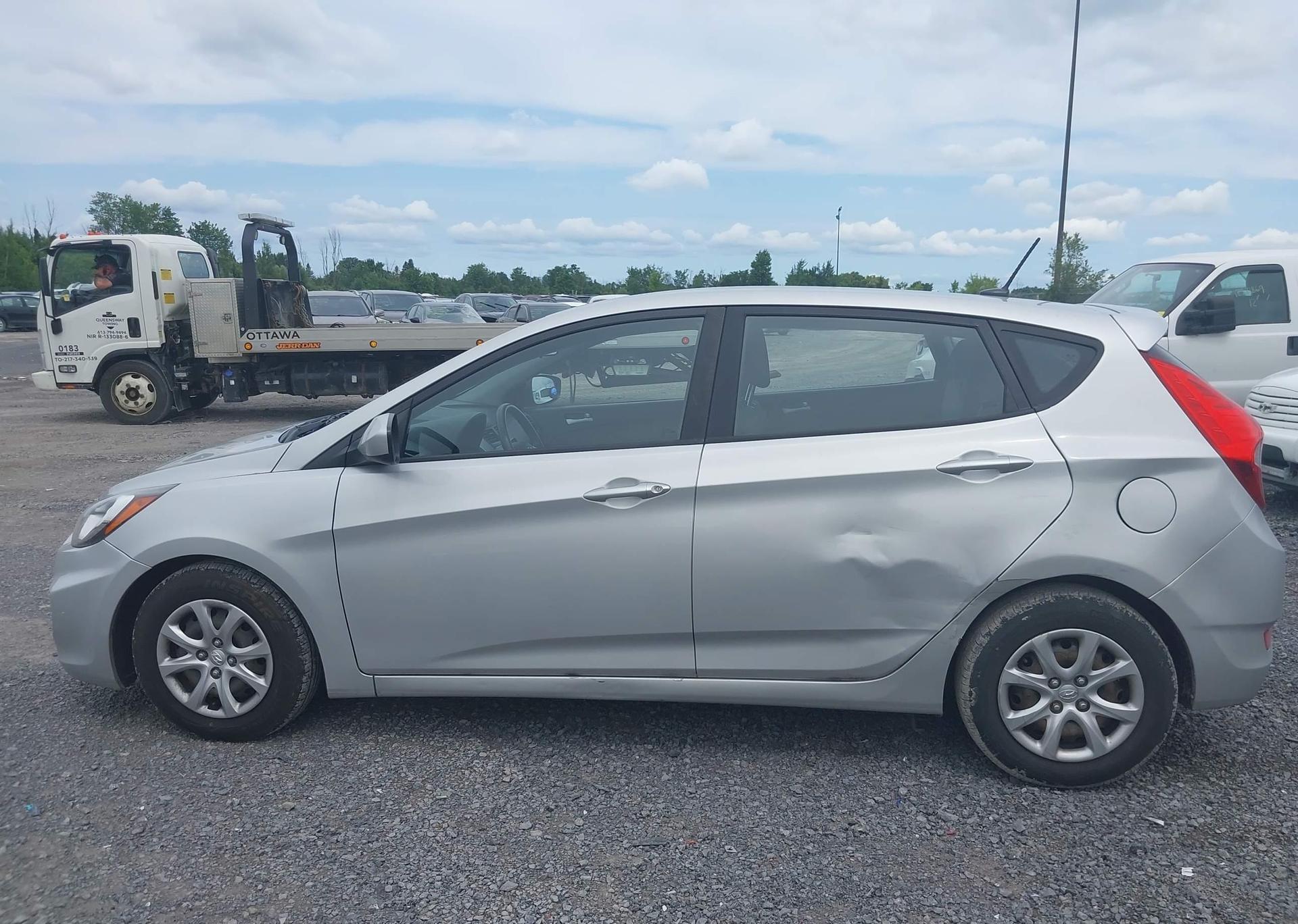 2014 HYUNDAI ACCENT GL