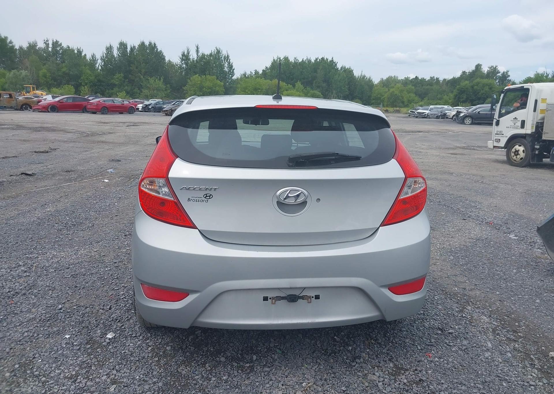 2014 HYUNDAI ACCENT GL