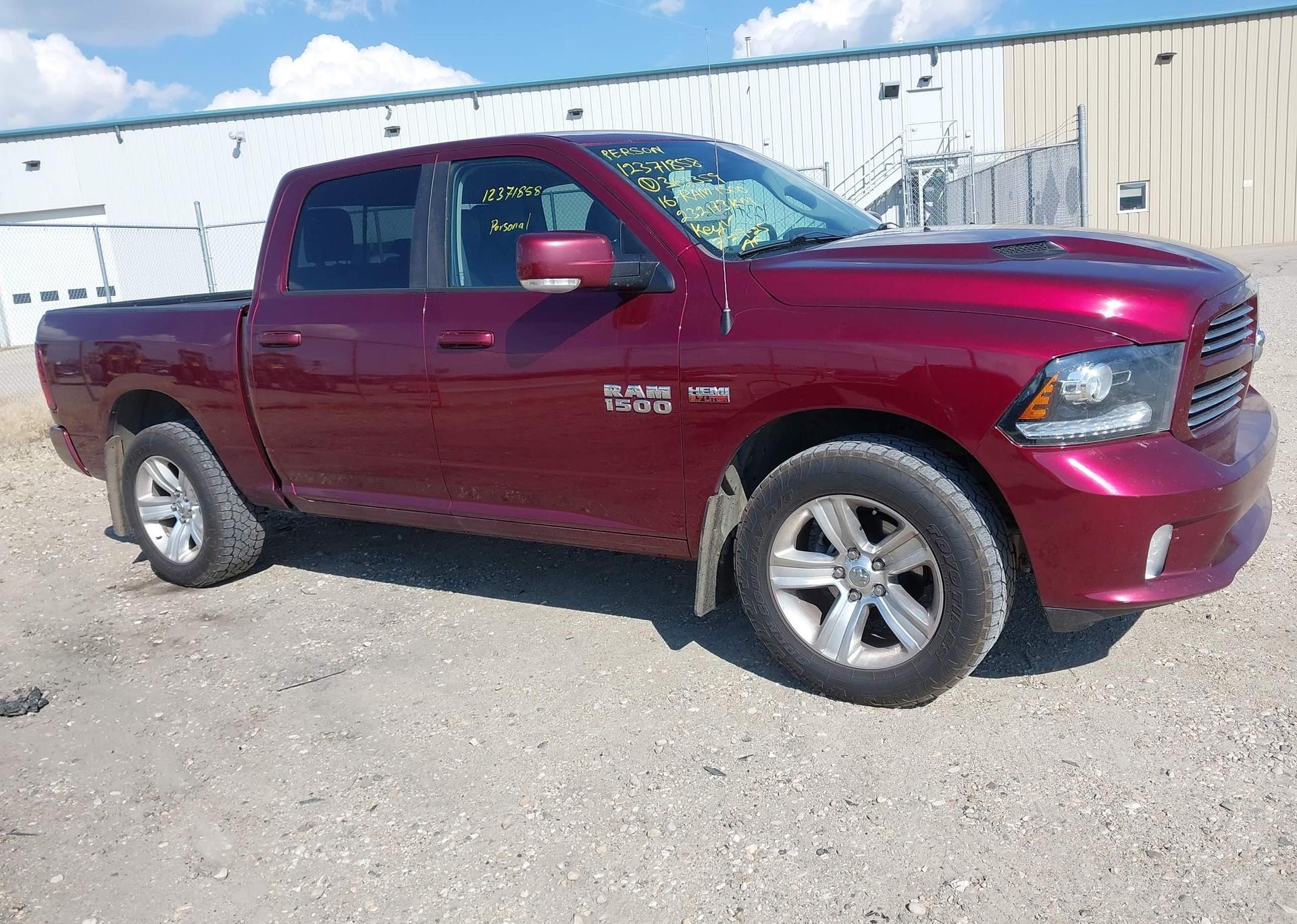 2016 RAM 1500 SPORT