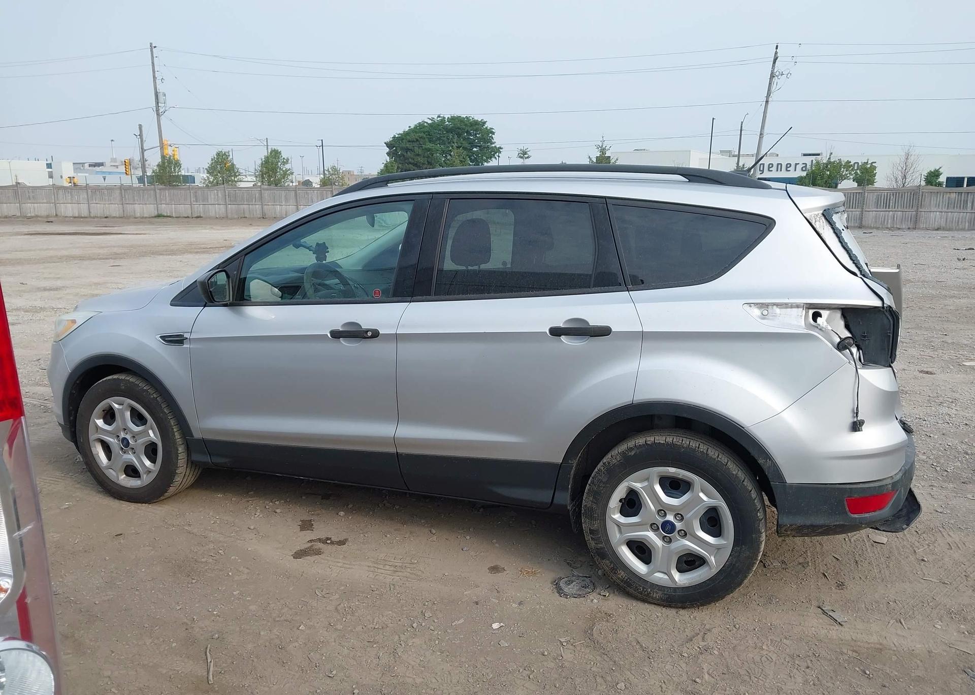 2017 FORD ESCAPE S