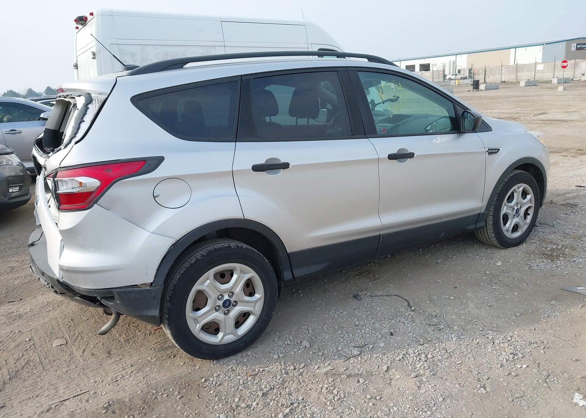 2017 FORD ESCAPE S