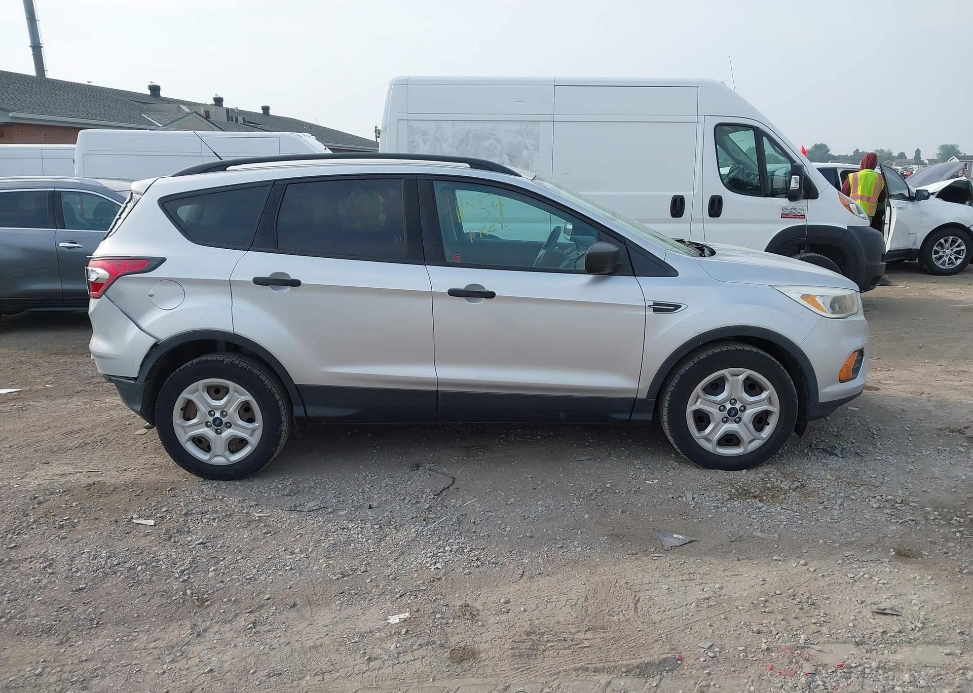 2017 FORD ESCAPE S