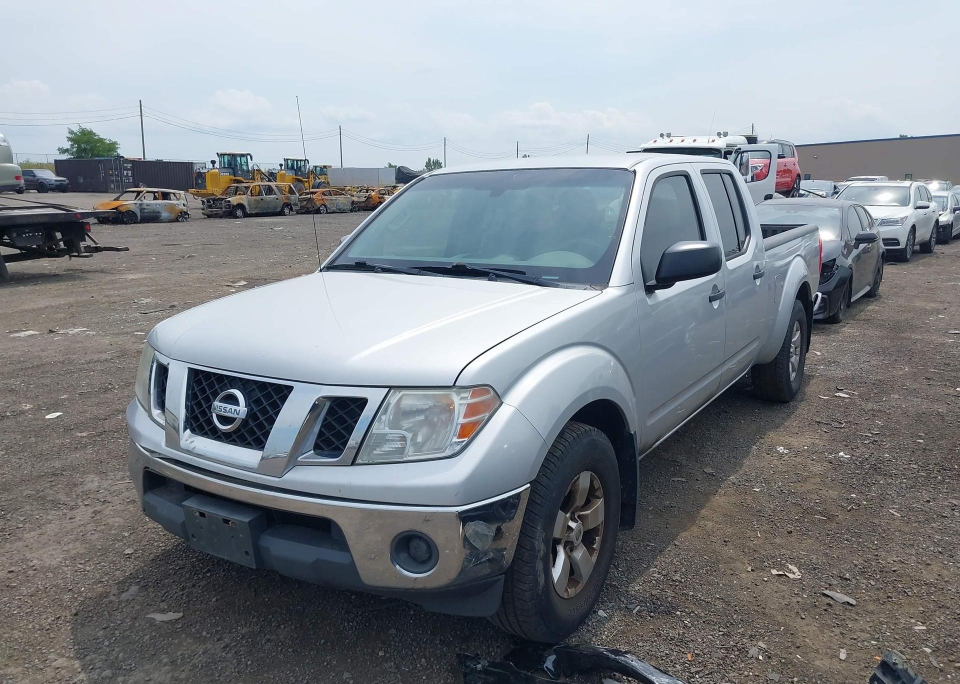 2012 NISSAN FRONTIER SV