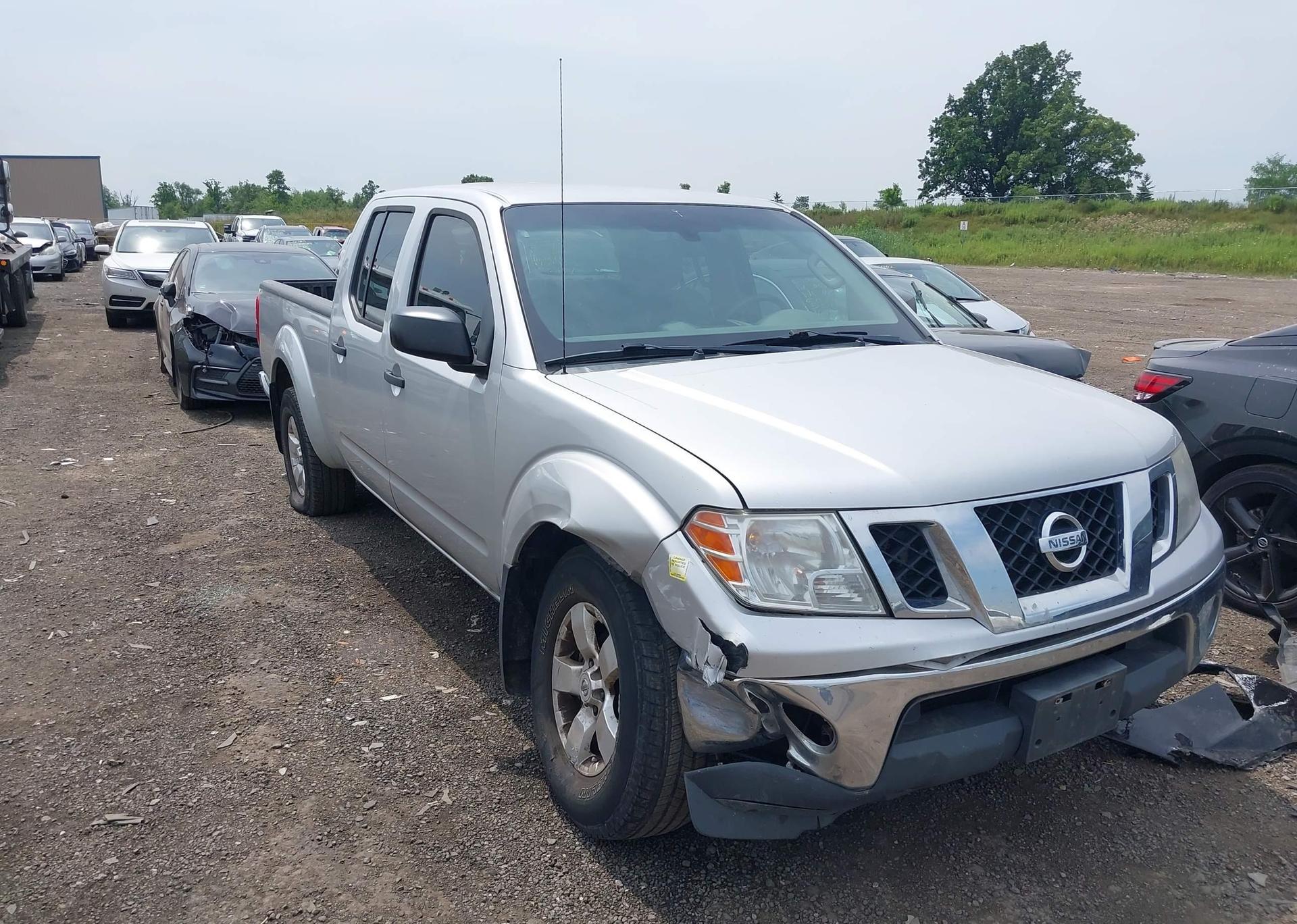 2012 NISSAN FRONTIER SV