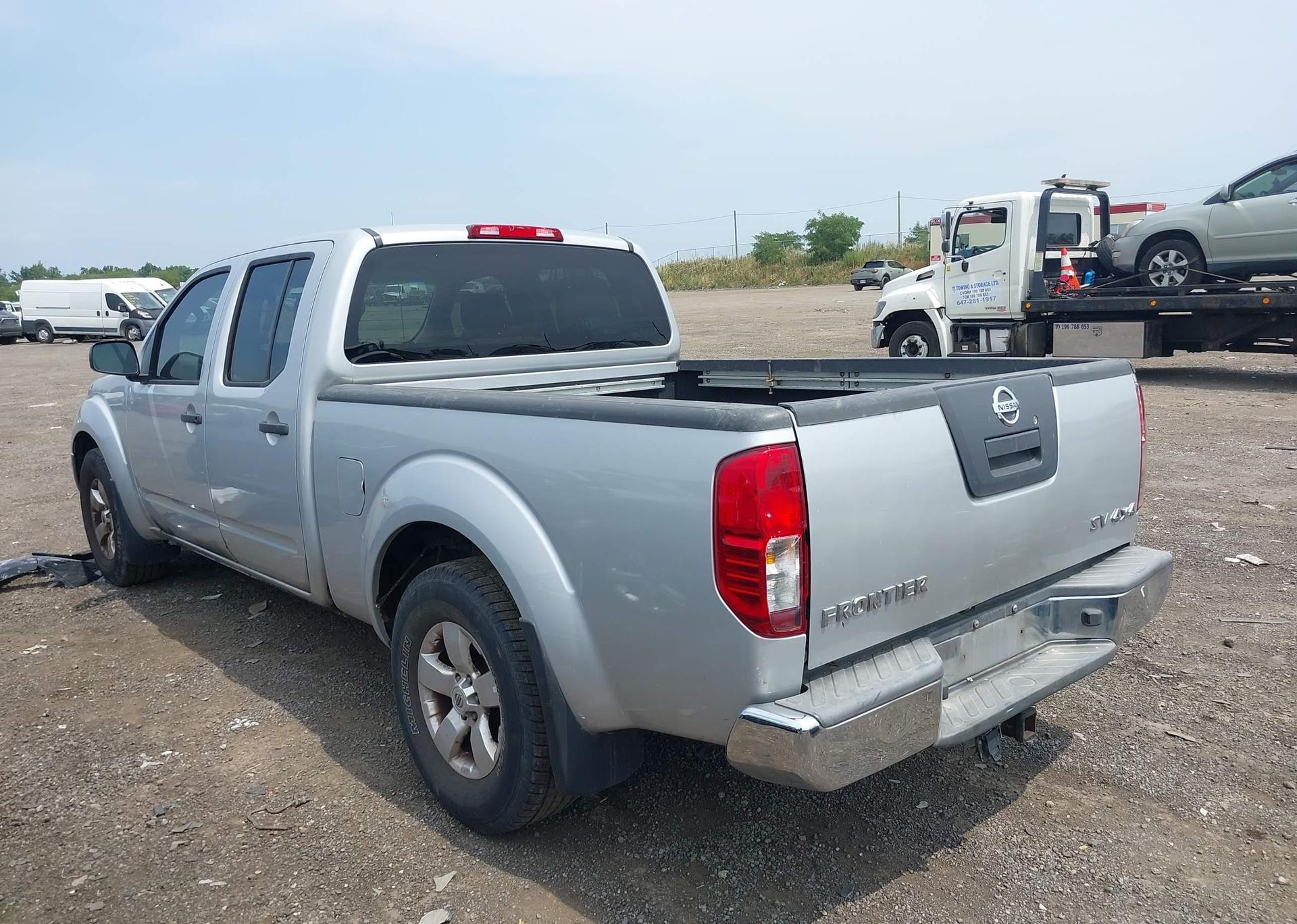 2012 NISSAN FRONTIER SV