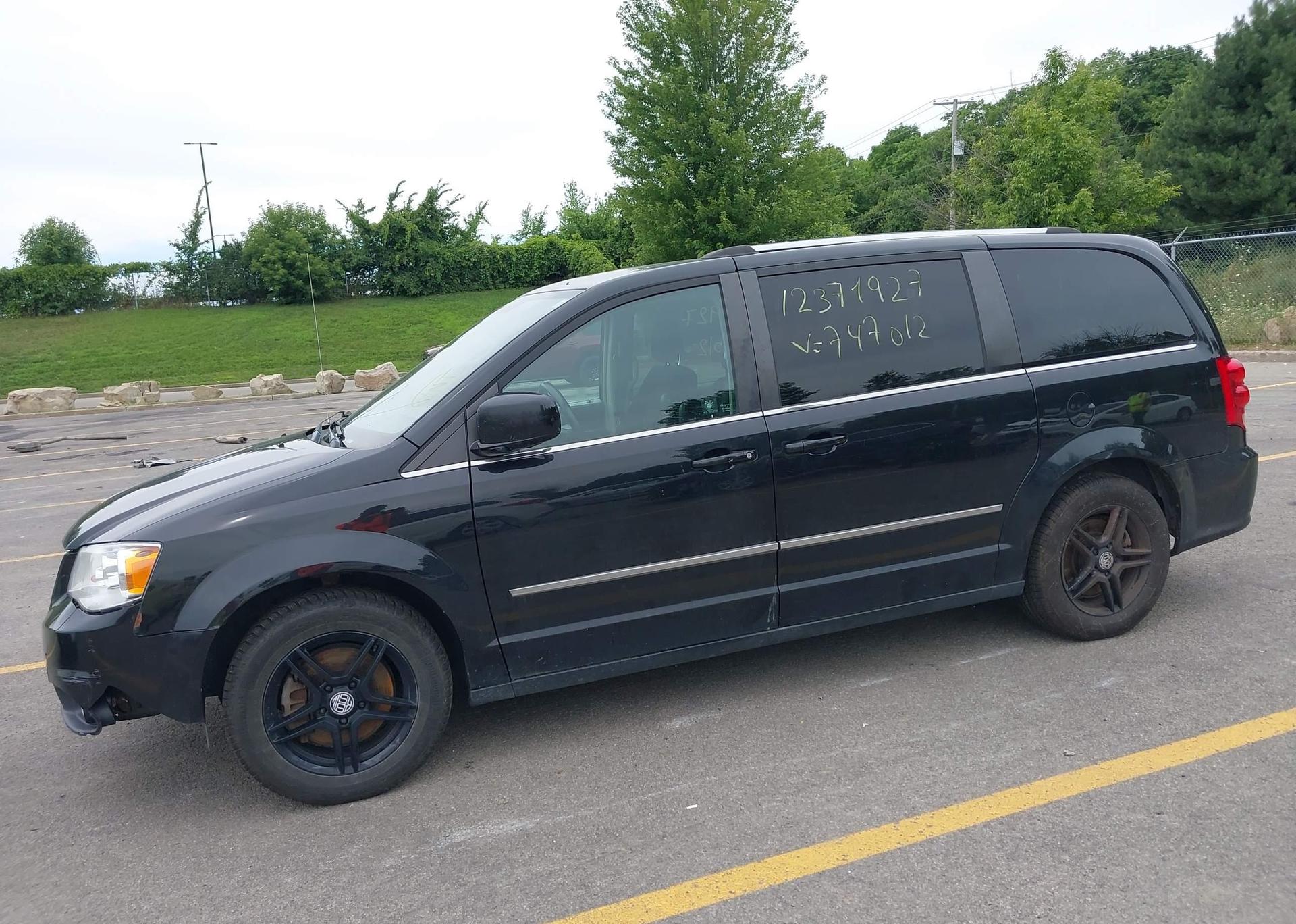 2015 DODGE GRAND CARAVAN CREW