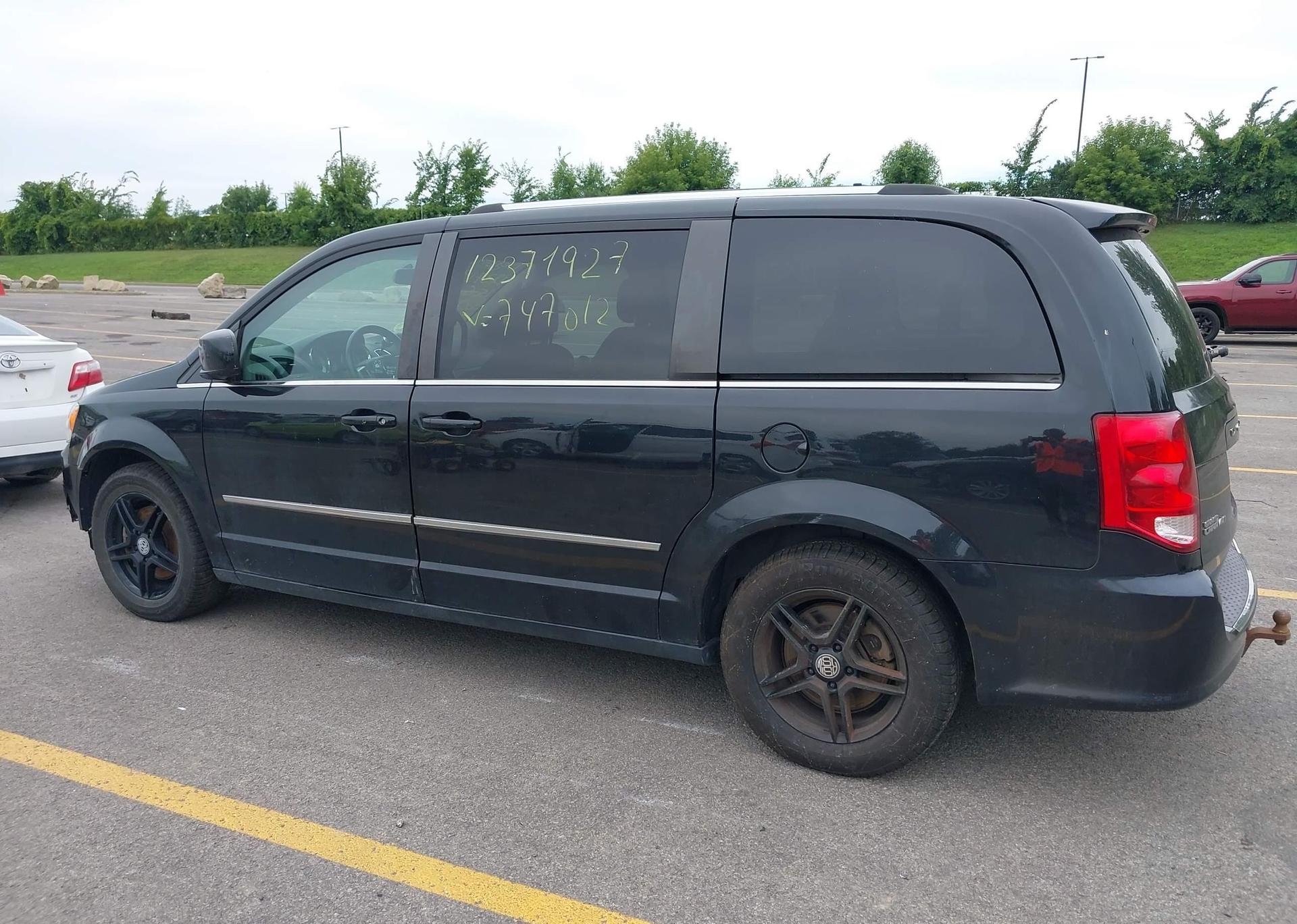 2015 DODGE GRAND CARAVAN CREW