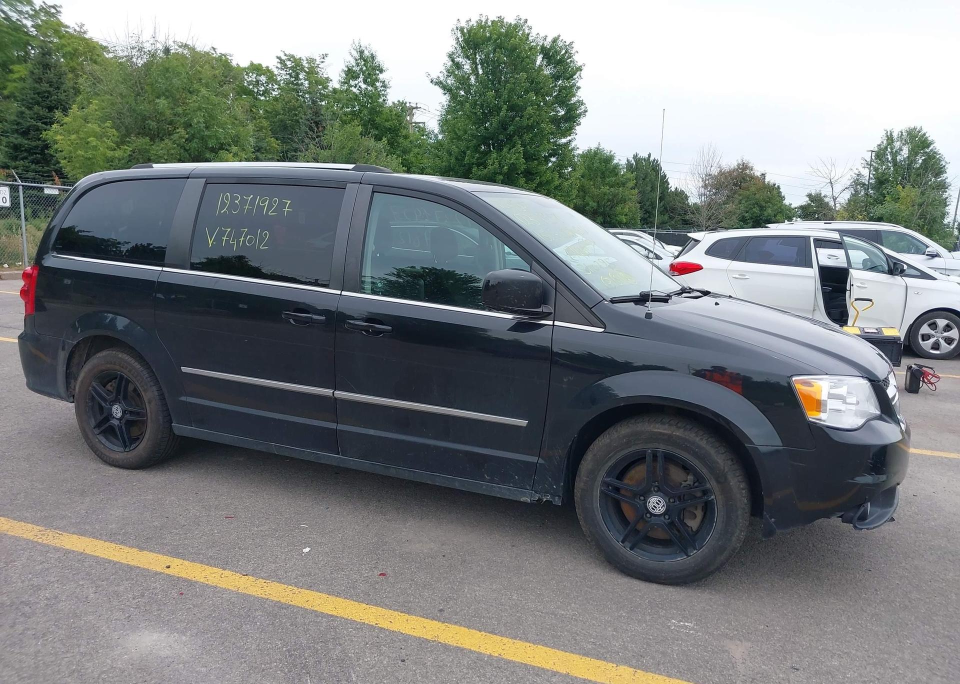 2015 DODGE GRAND CARAVAN CREW