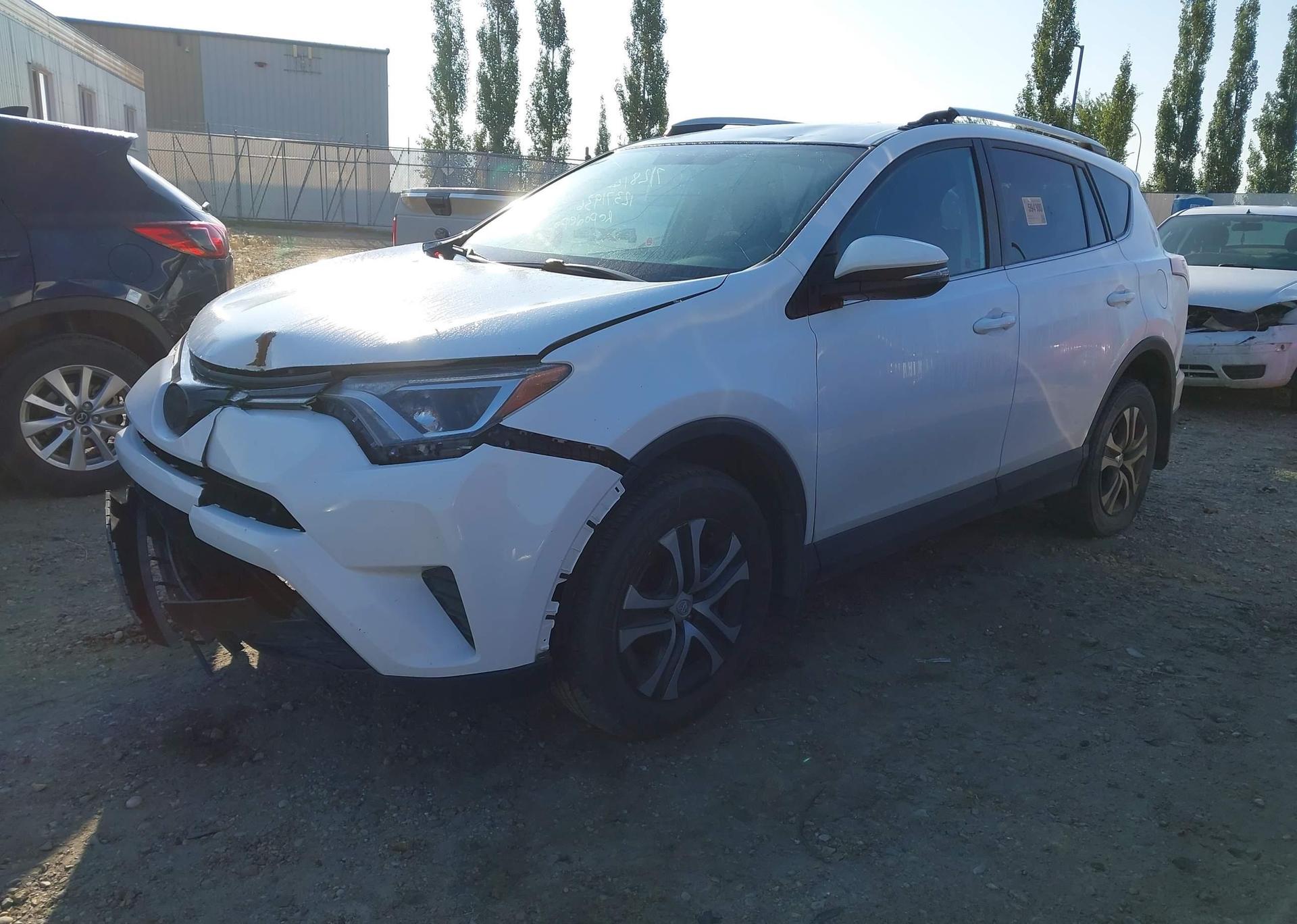 2016 TOYOTA RAV4 LE