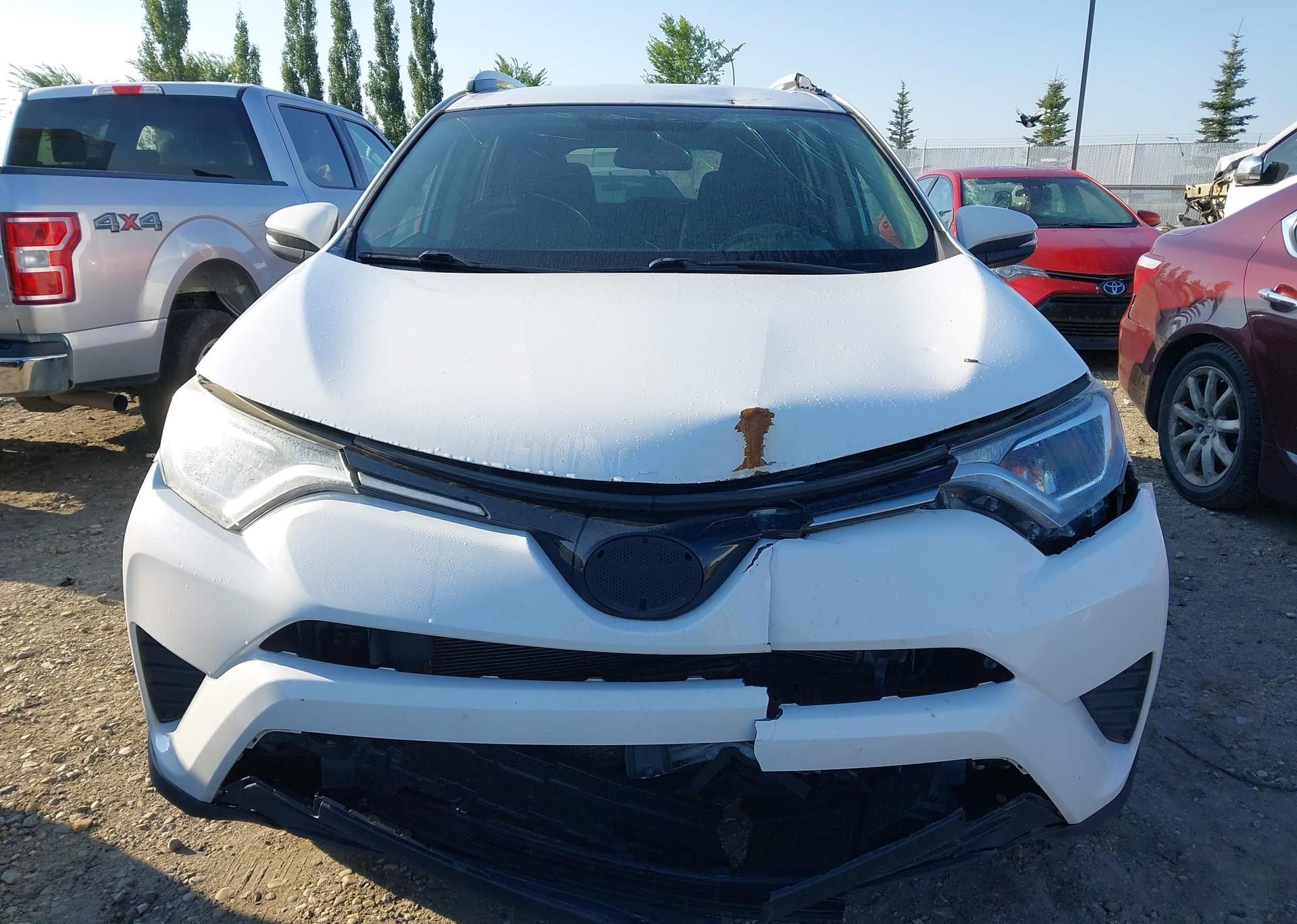 2016 TOYOTA RAV4 LE