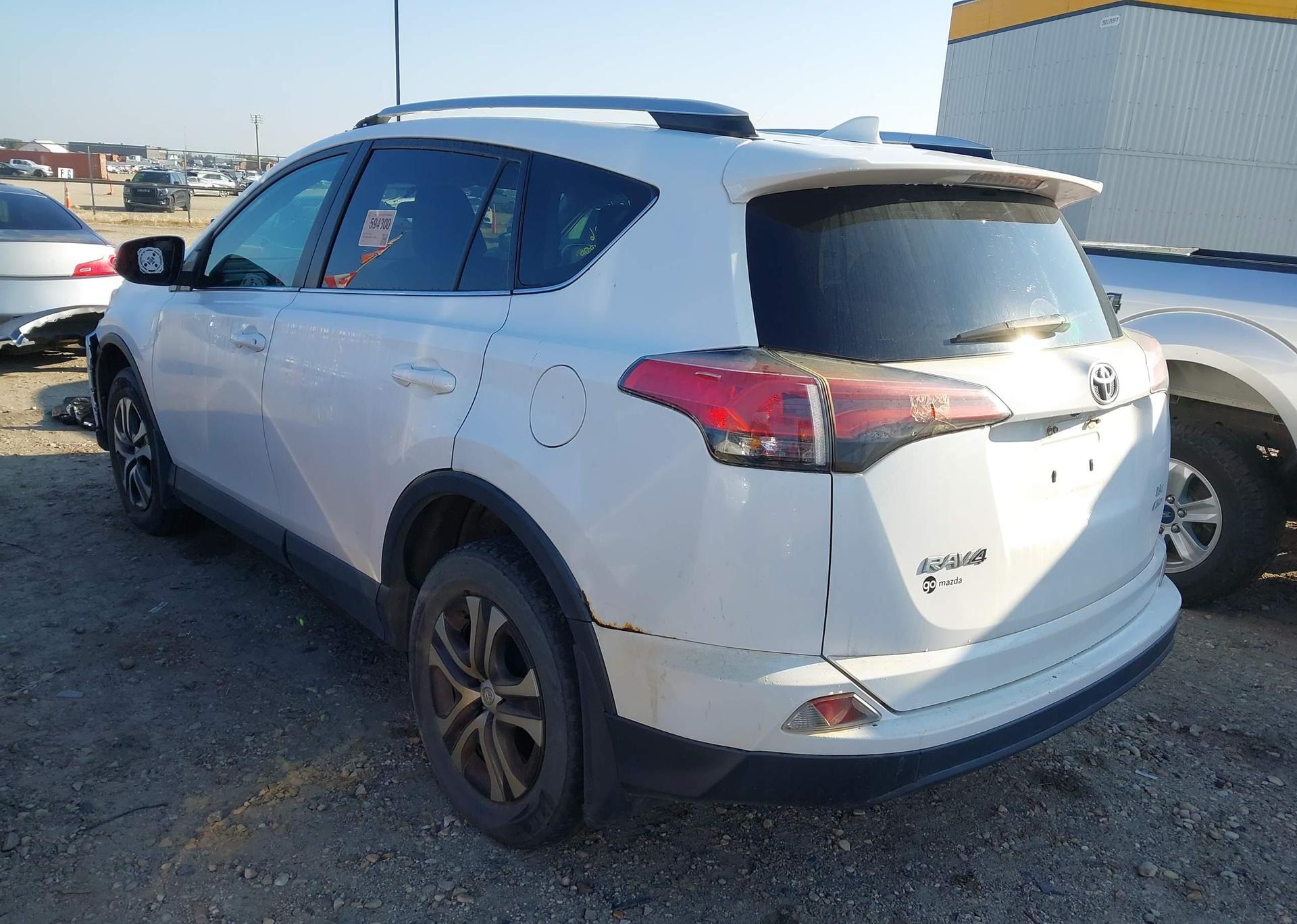 2016 TOYOTA RAV4 LE