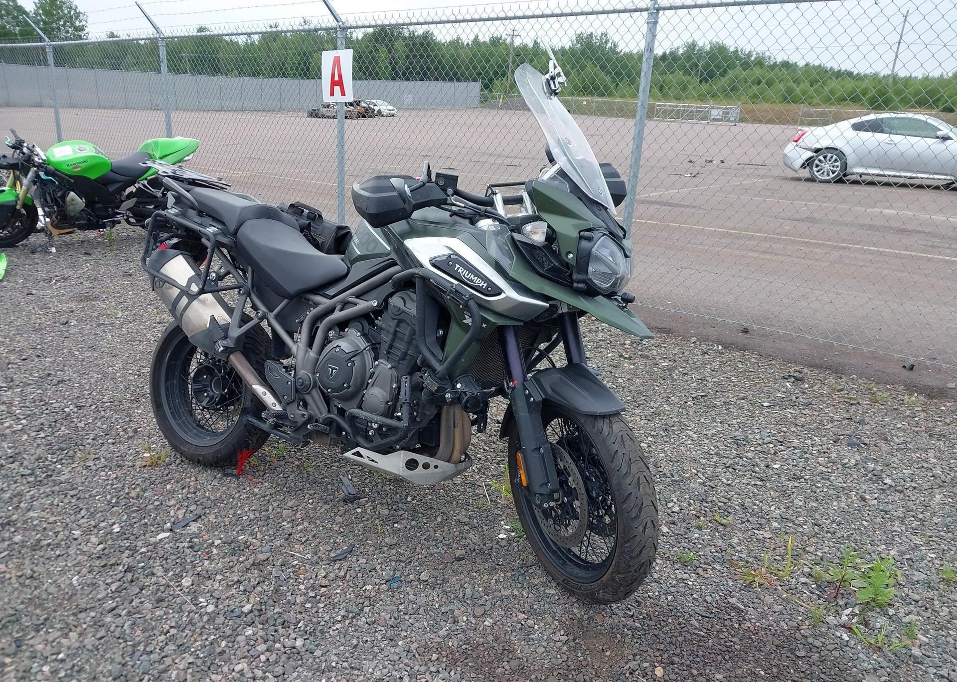 2018 TRIUMPH MOTORCYCLE EXPLORER XCX