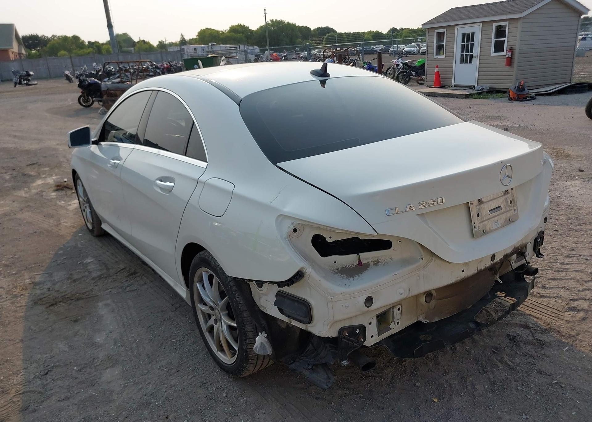 2017 MERCEDES-BENZ CLA 250 4MATIC