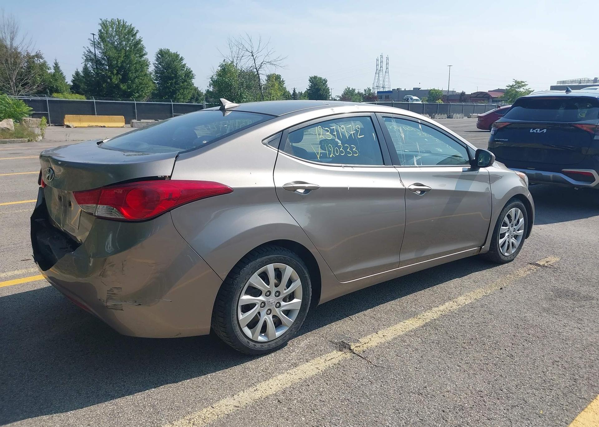 2012 HYUNDAI ELANTRA GLS