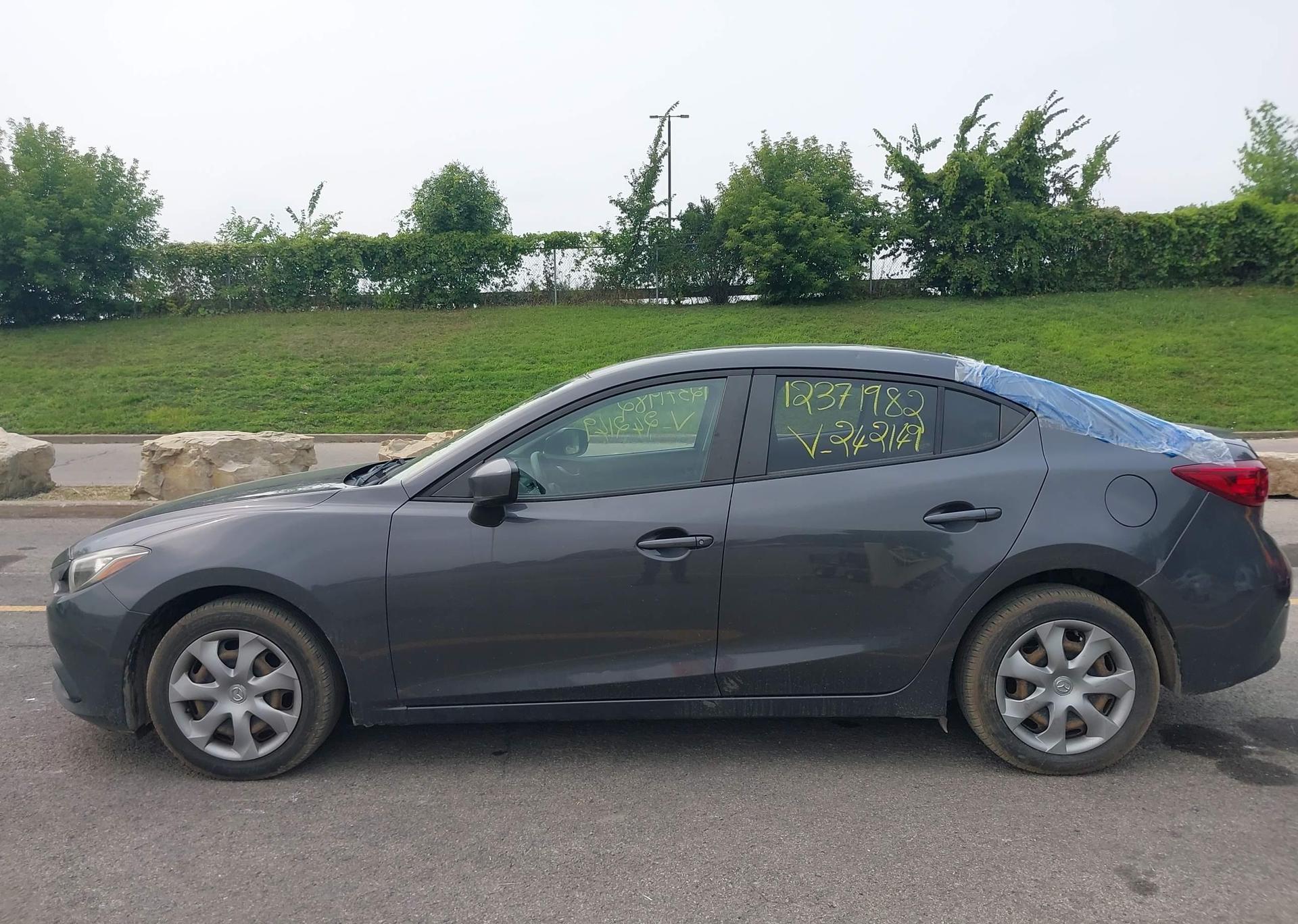 2015 MAZDA 3 Sport