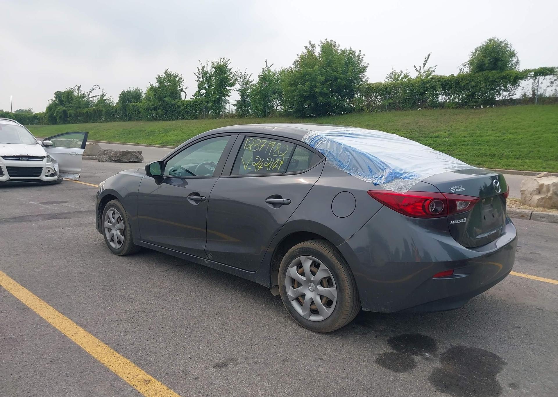 2015 MAZDA 3 Sport