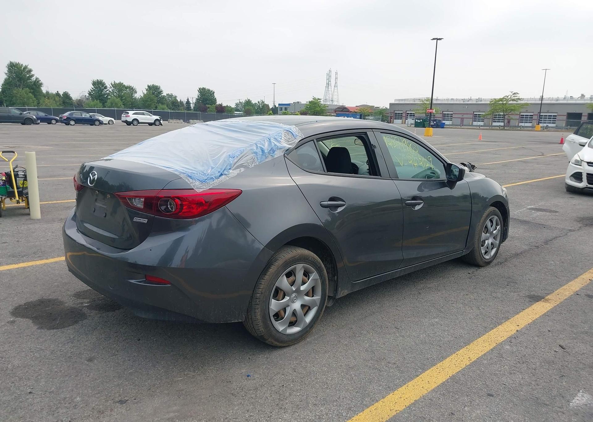 2015 MAZDA 3 Sport
