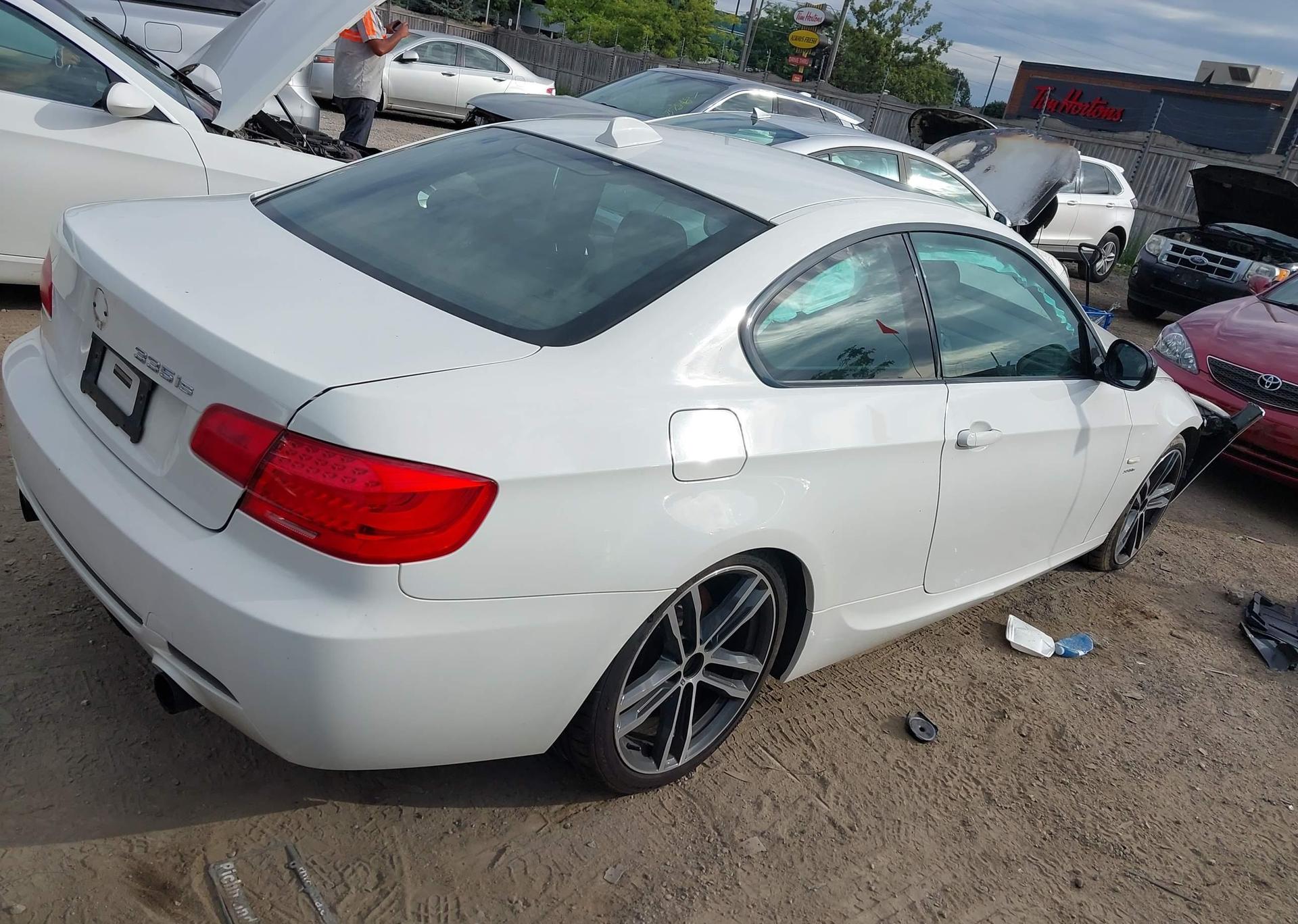 2011 BMW 335 IS