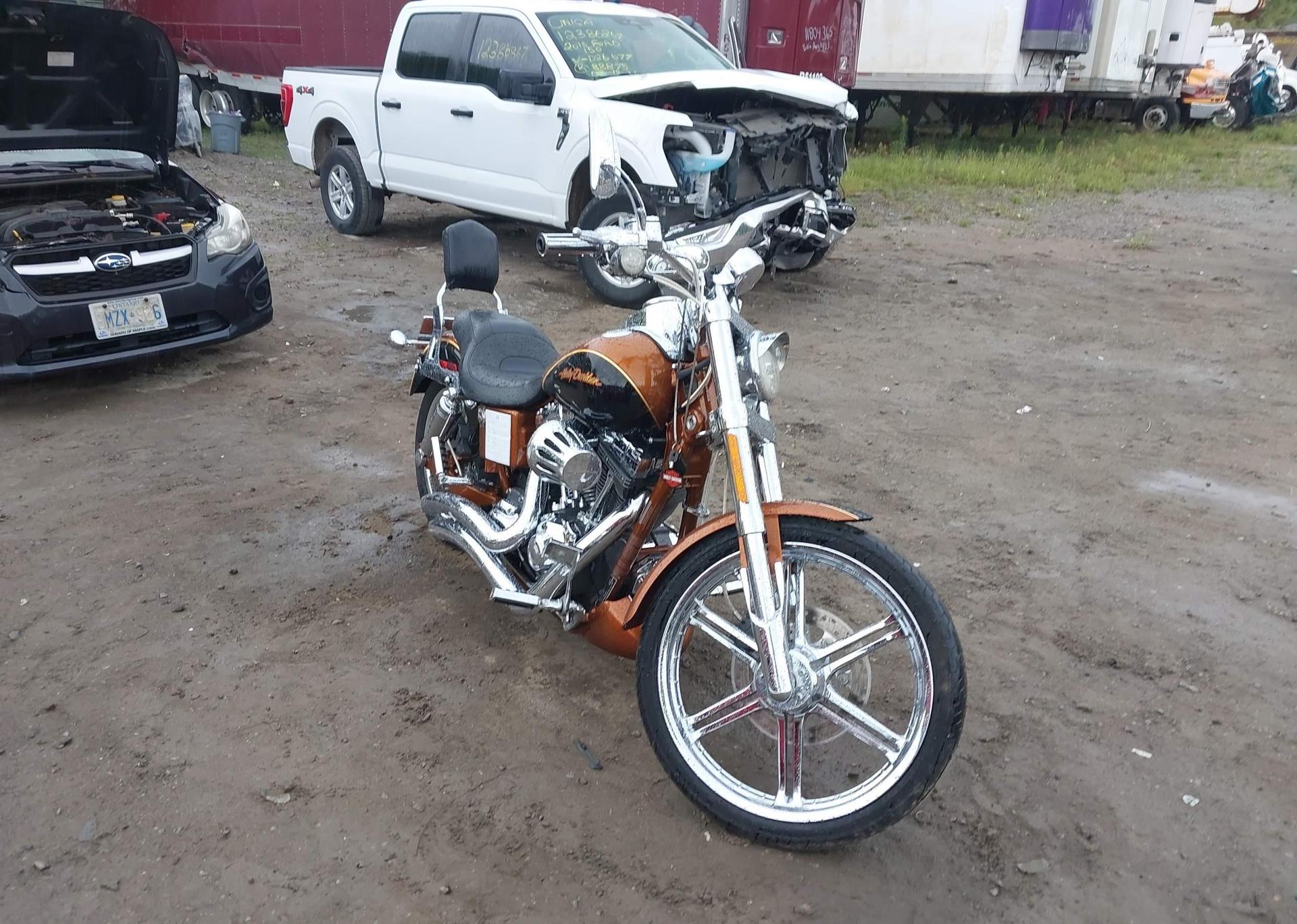2008 HARLEY-DAVIDSON FXDSE2 105TH ANNIVERSARY EDITION