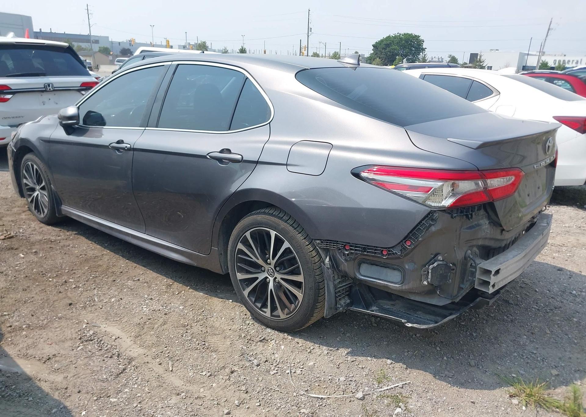 2019 TOYOTA CAMRY SE