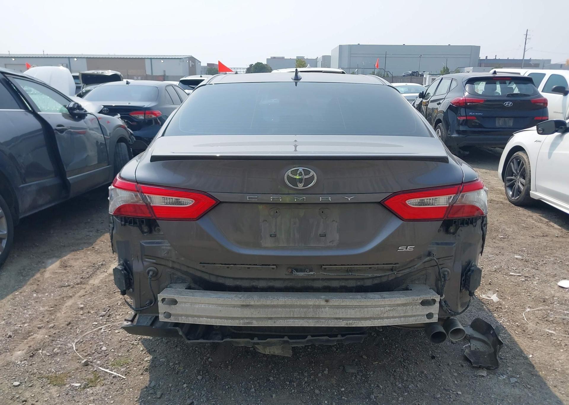 2019 TOYOTA CAMRY SE