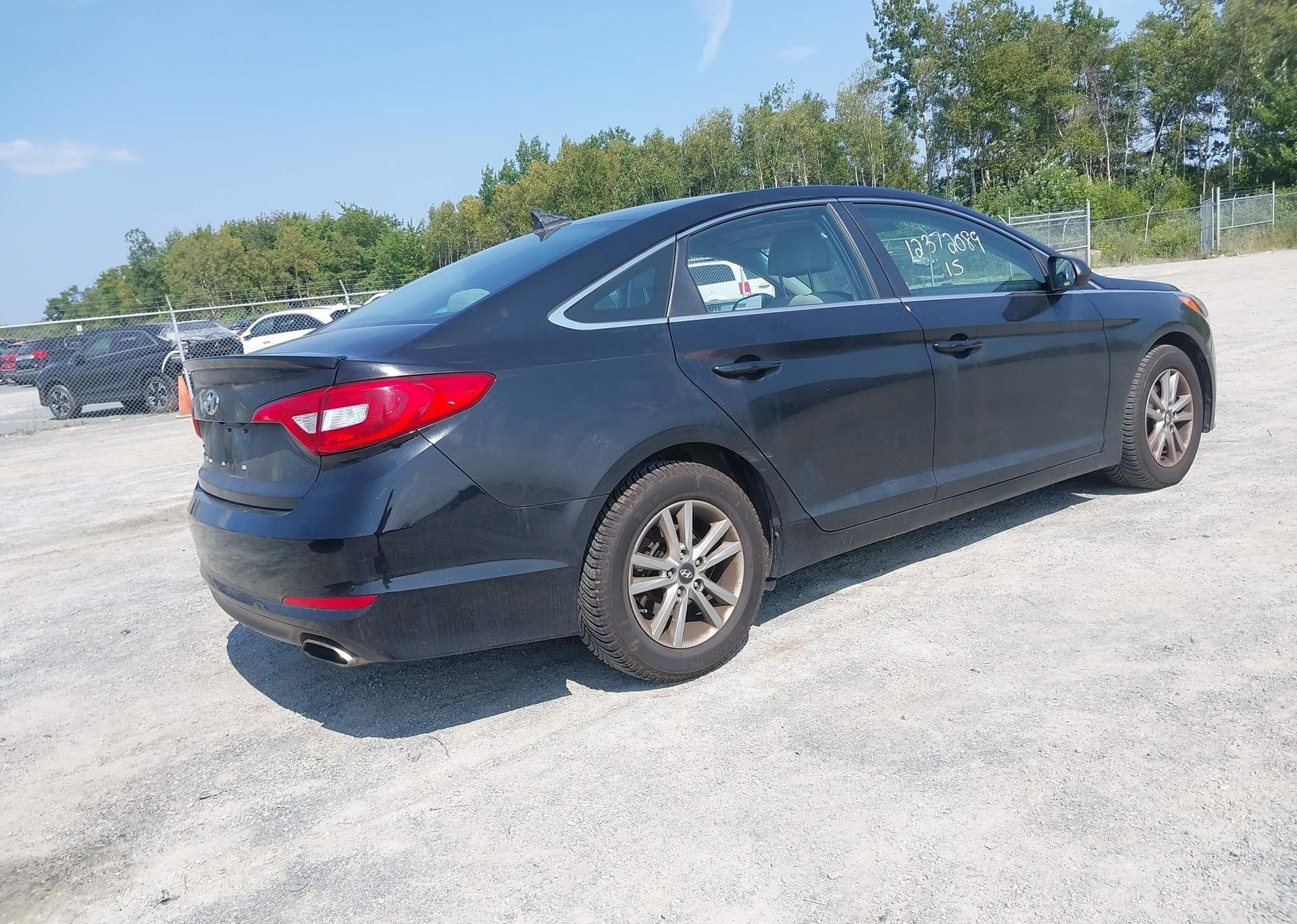 2015 HYUNDAI SONATA GL