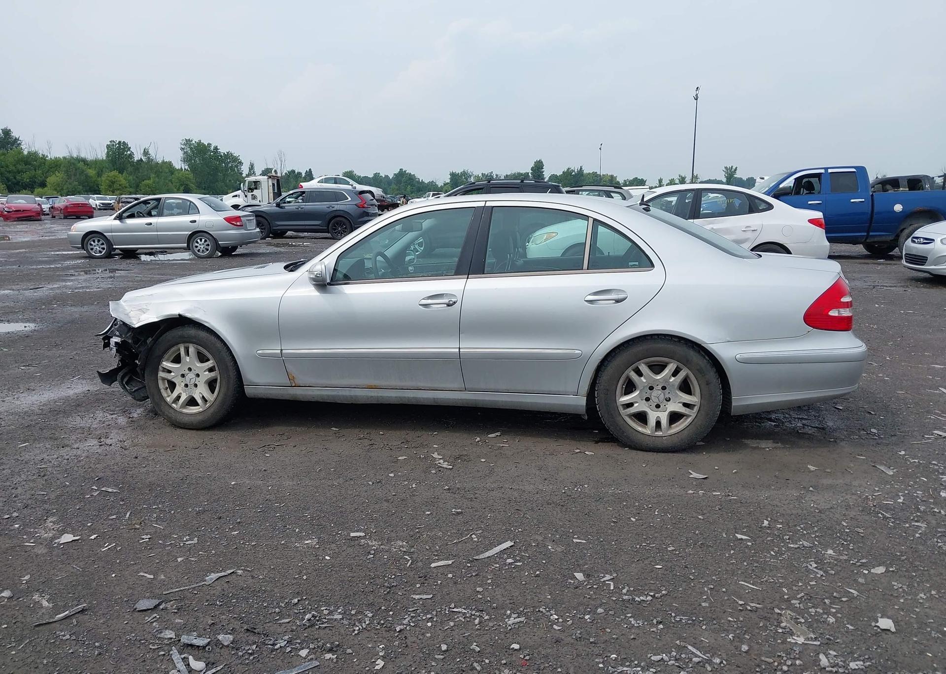 2005 MERCEDES-BENZ E 320 4MATIC