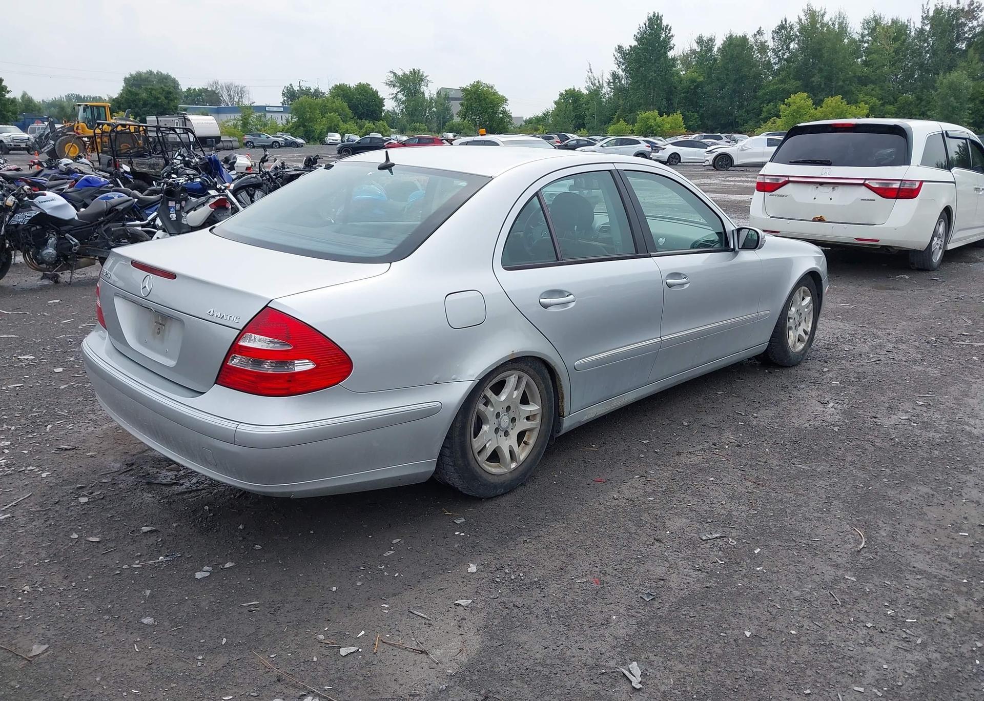 2005 MERCEDES-BENZ E 320 4MATIC