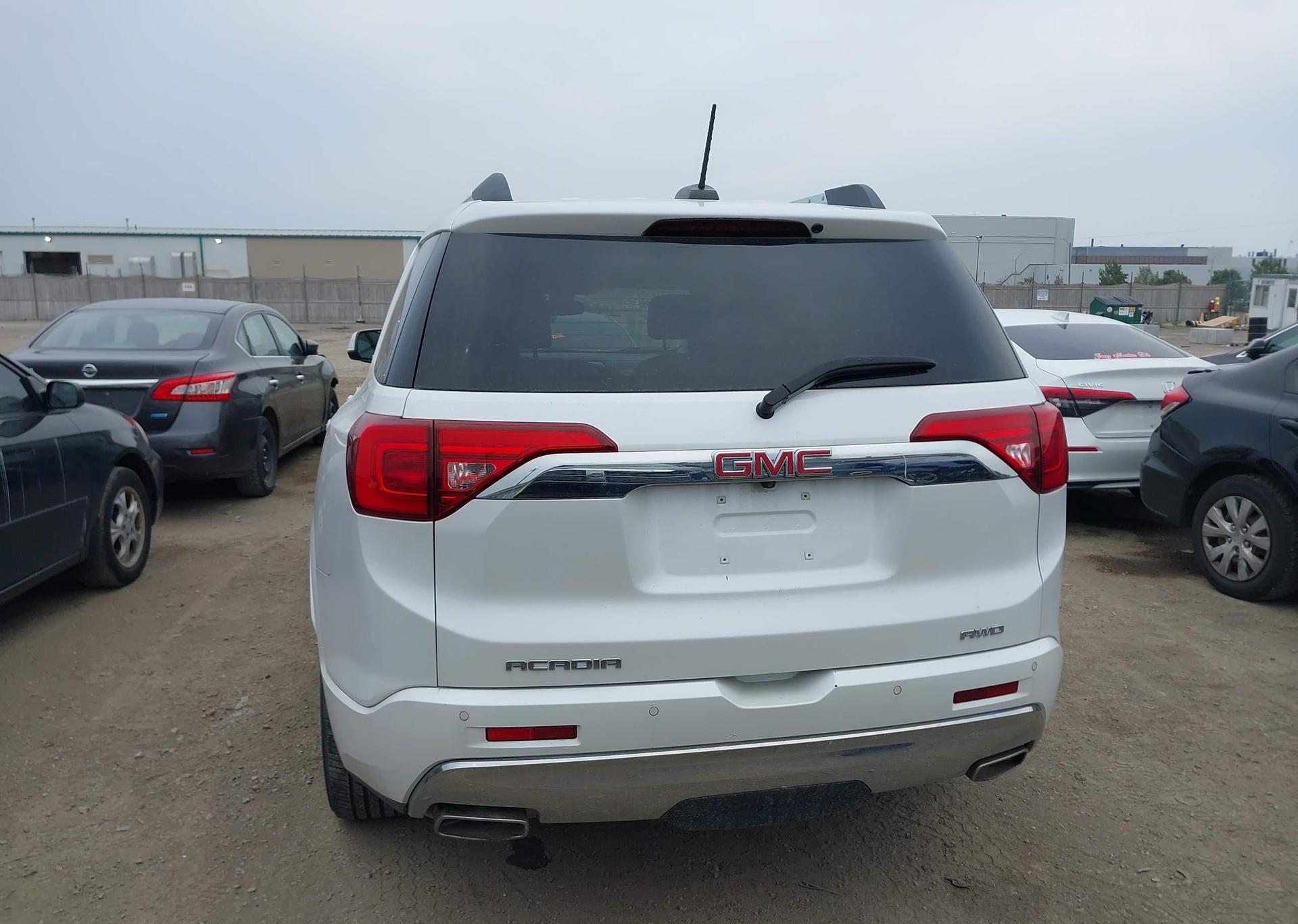 2019 GMC ACADIA DENALI