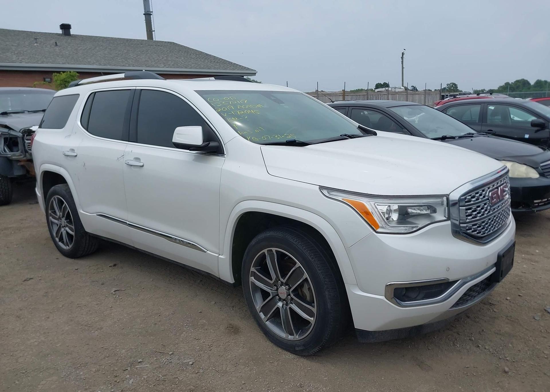 2019 GMC ACADIA DENALI