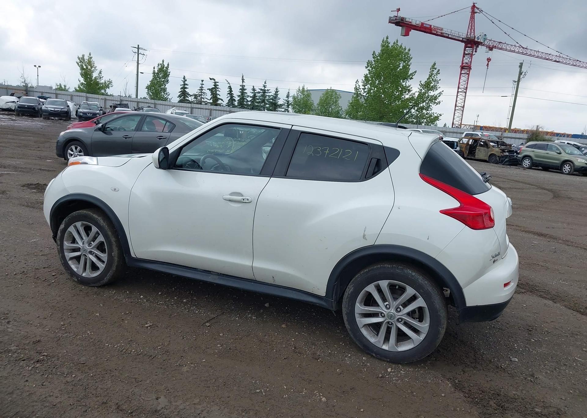 2013 NISSAN JUKE S