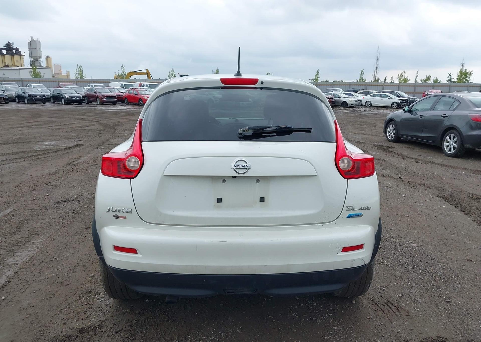 2013 NISSAN JUKE S