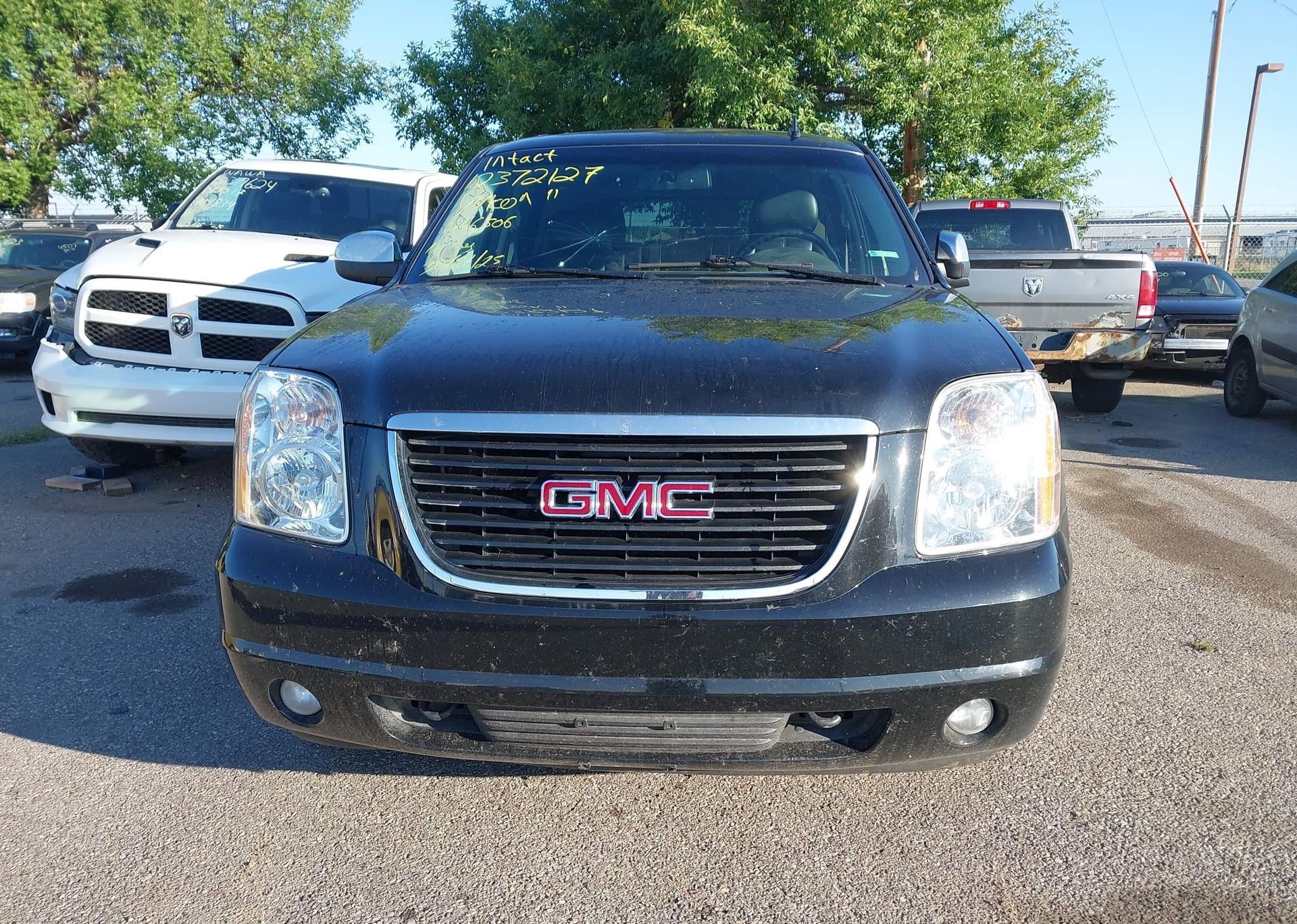 2011 GMC YUKON SLT