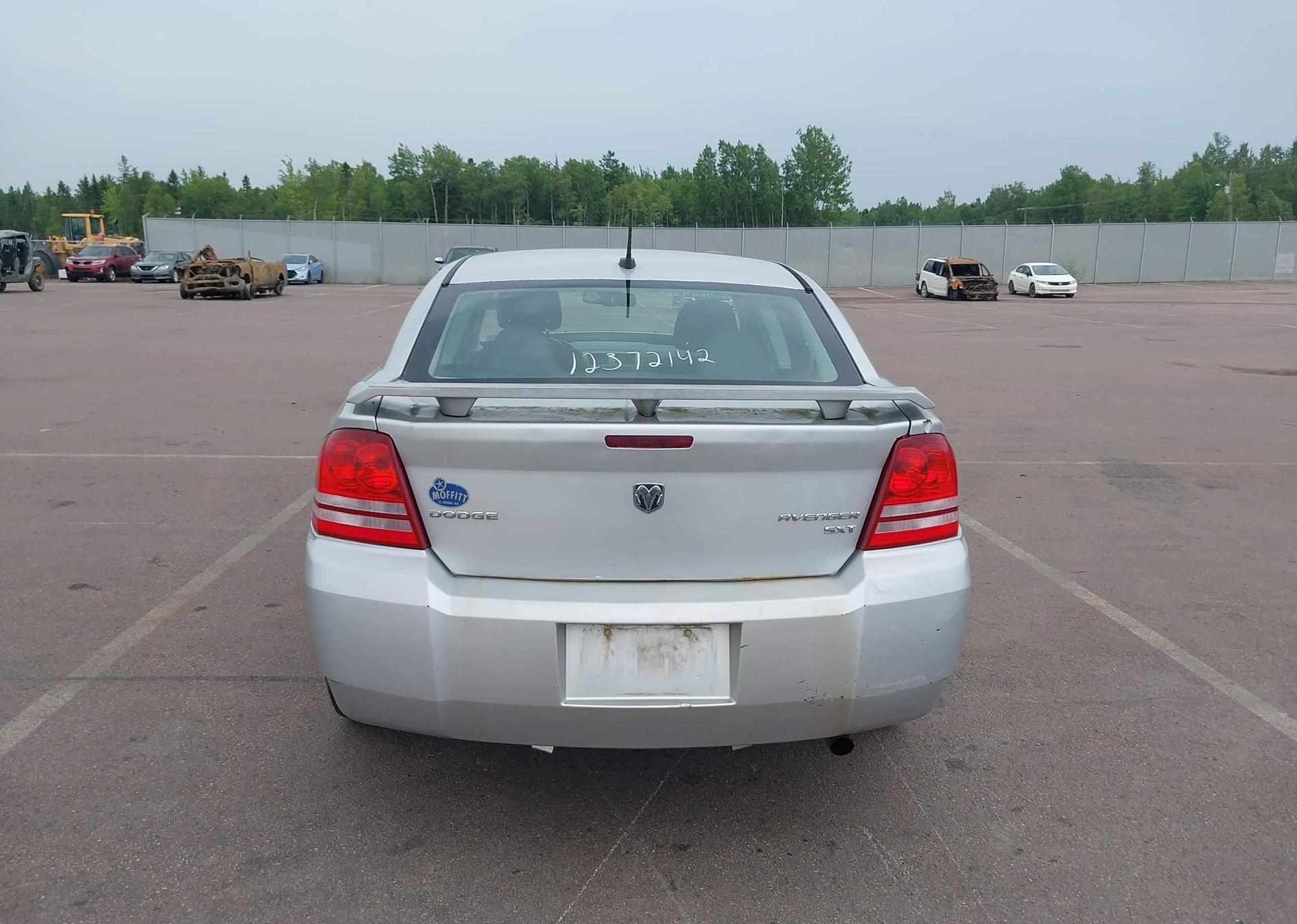 2010 DODGE AVENGER R