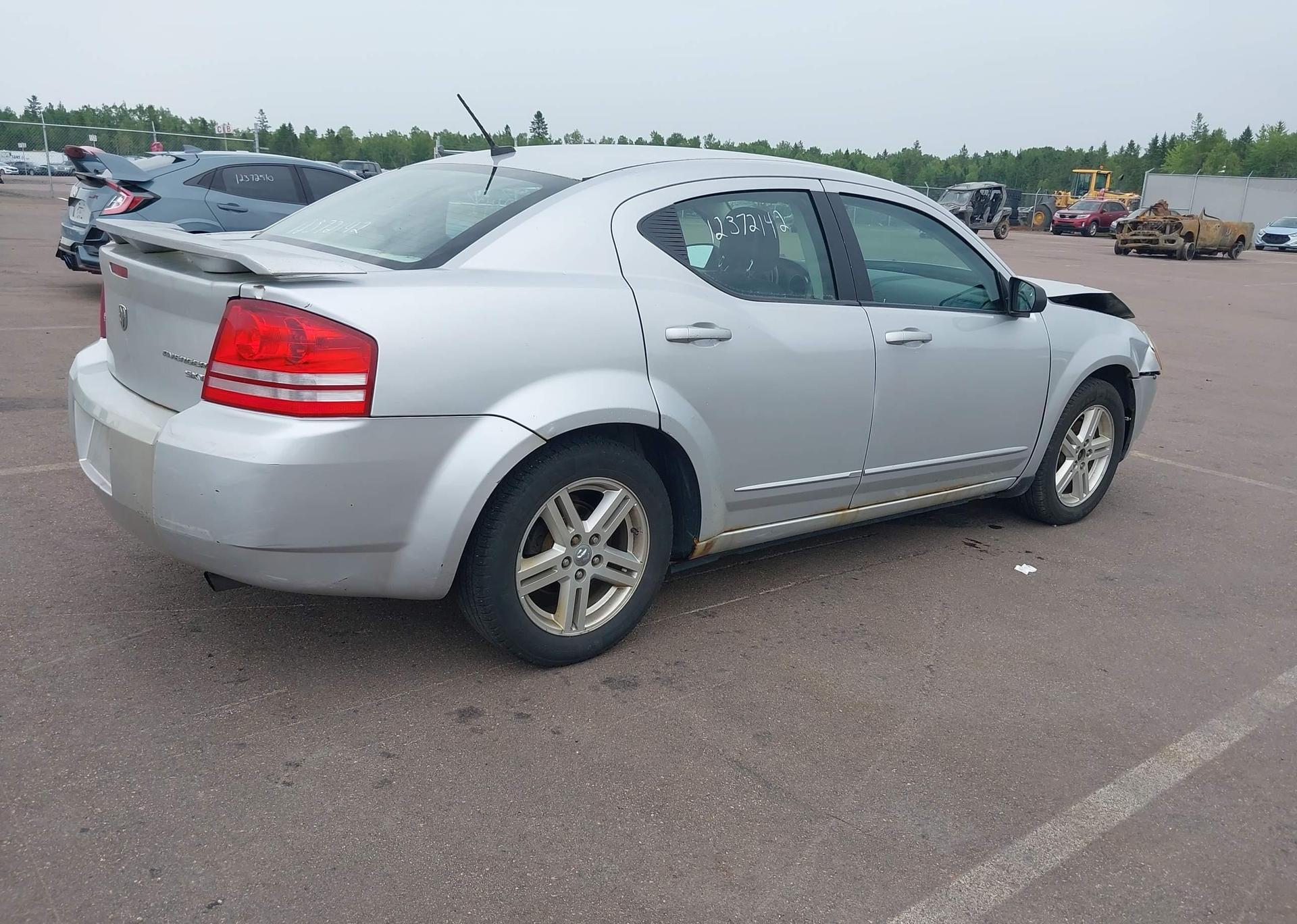 2010 DODGE AVENGER R