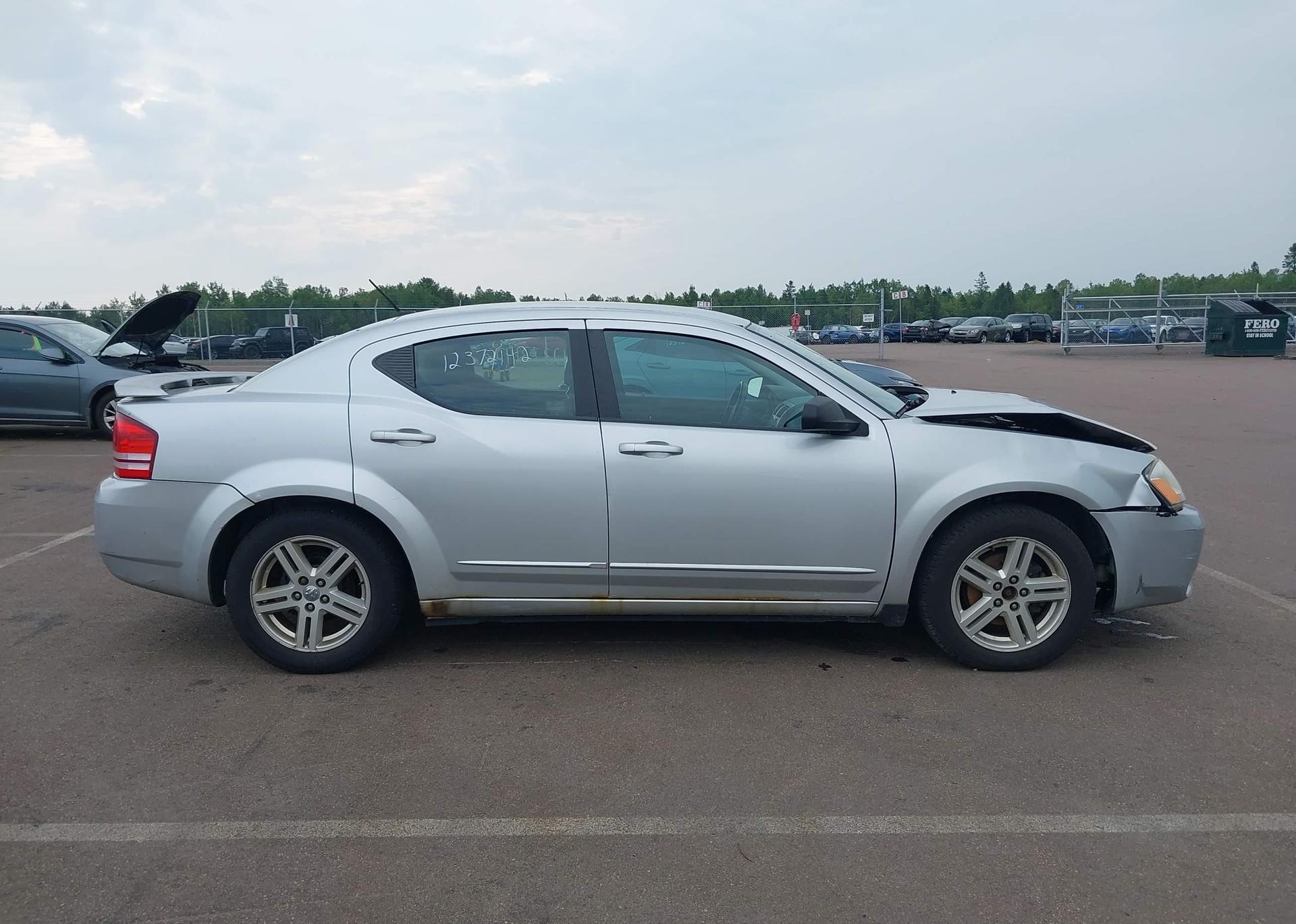 2010 DODGE AVENGER R