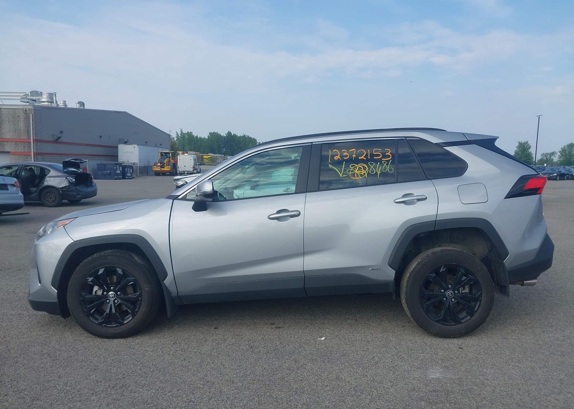 2024 TOYOTA RAV4 HYBRID LE