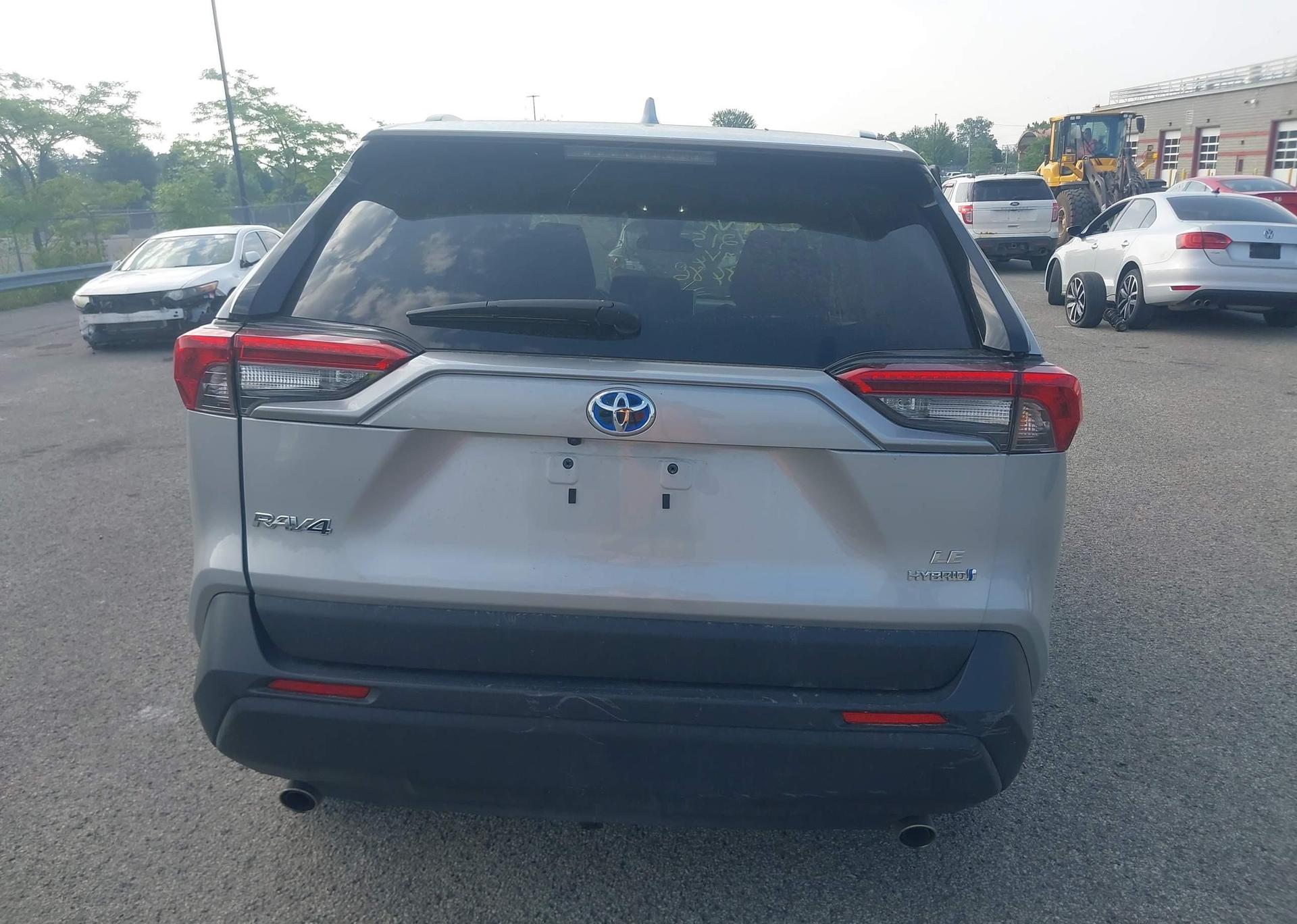 2024 TOYOTA RAV4 HYBRID LE