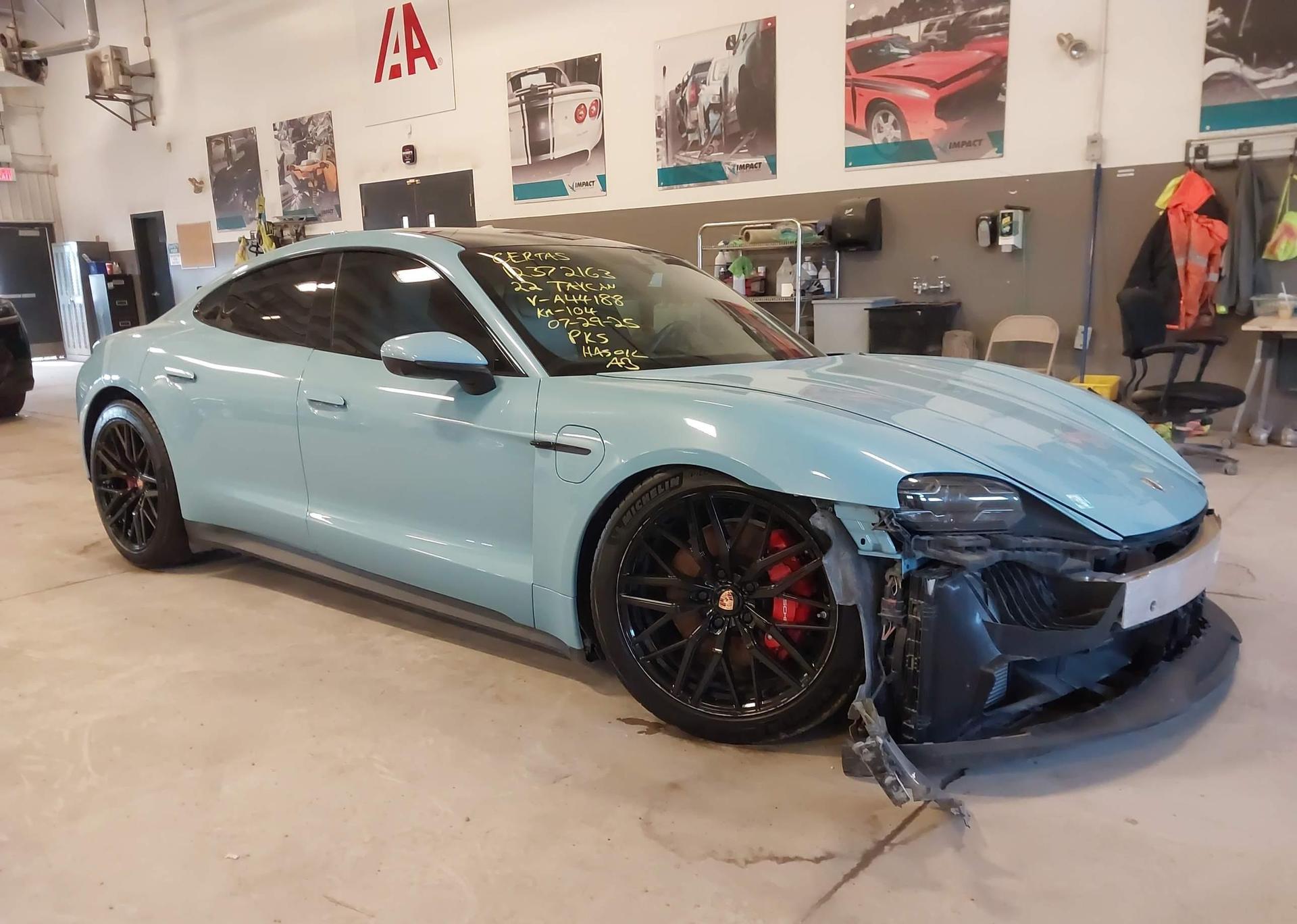 2022 PORSCHE TAYCAN 4S