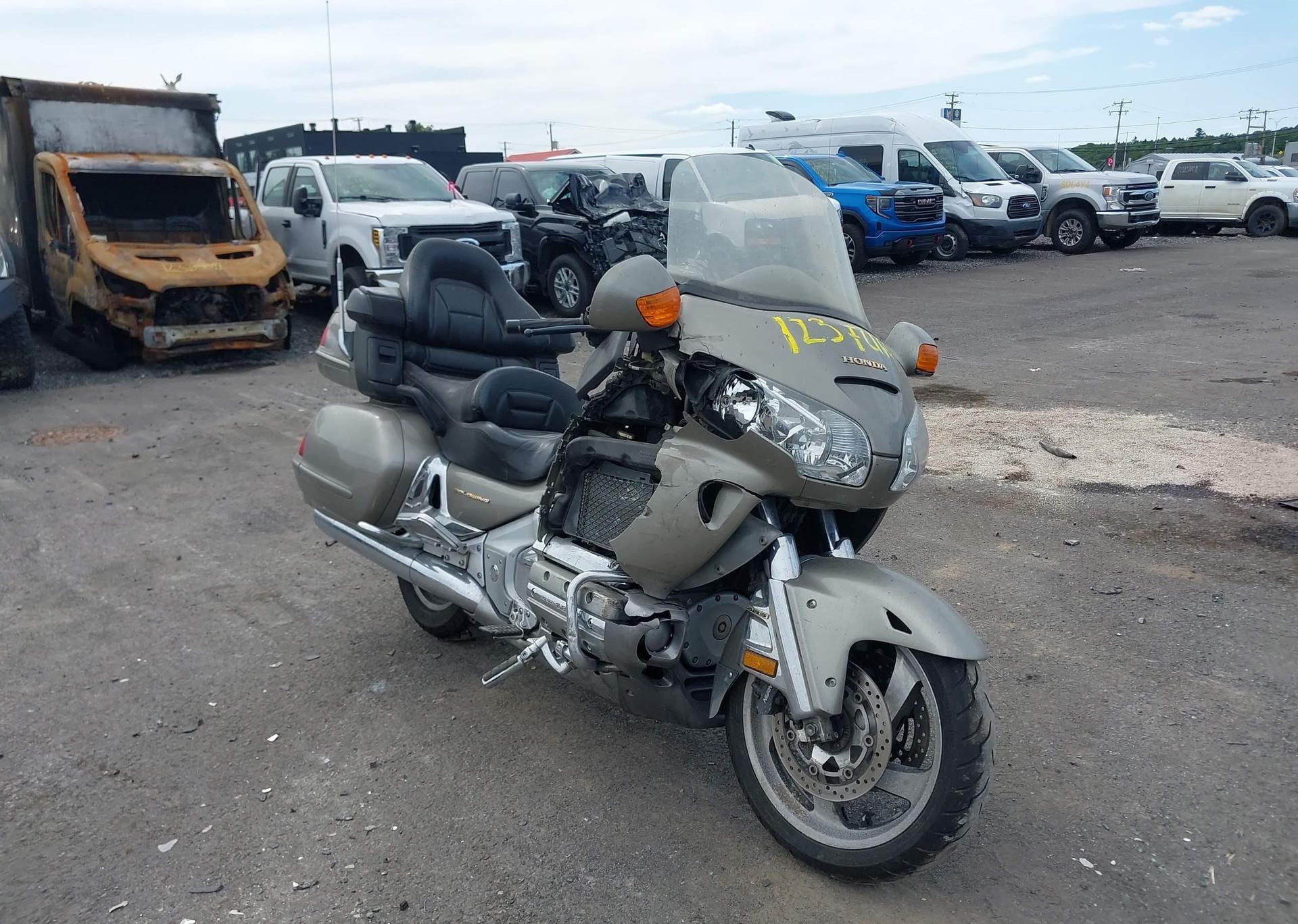 2002 HONDA GL1800 A