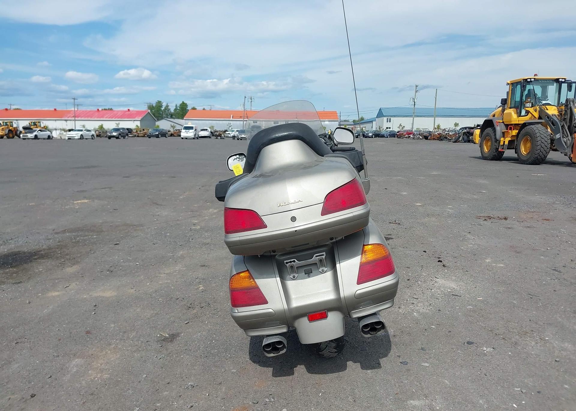 2002 HONDA GL1800 A